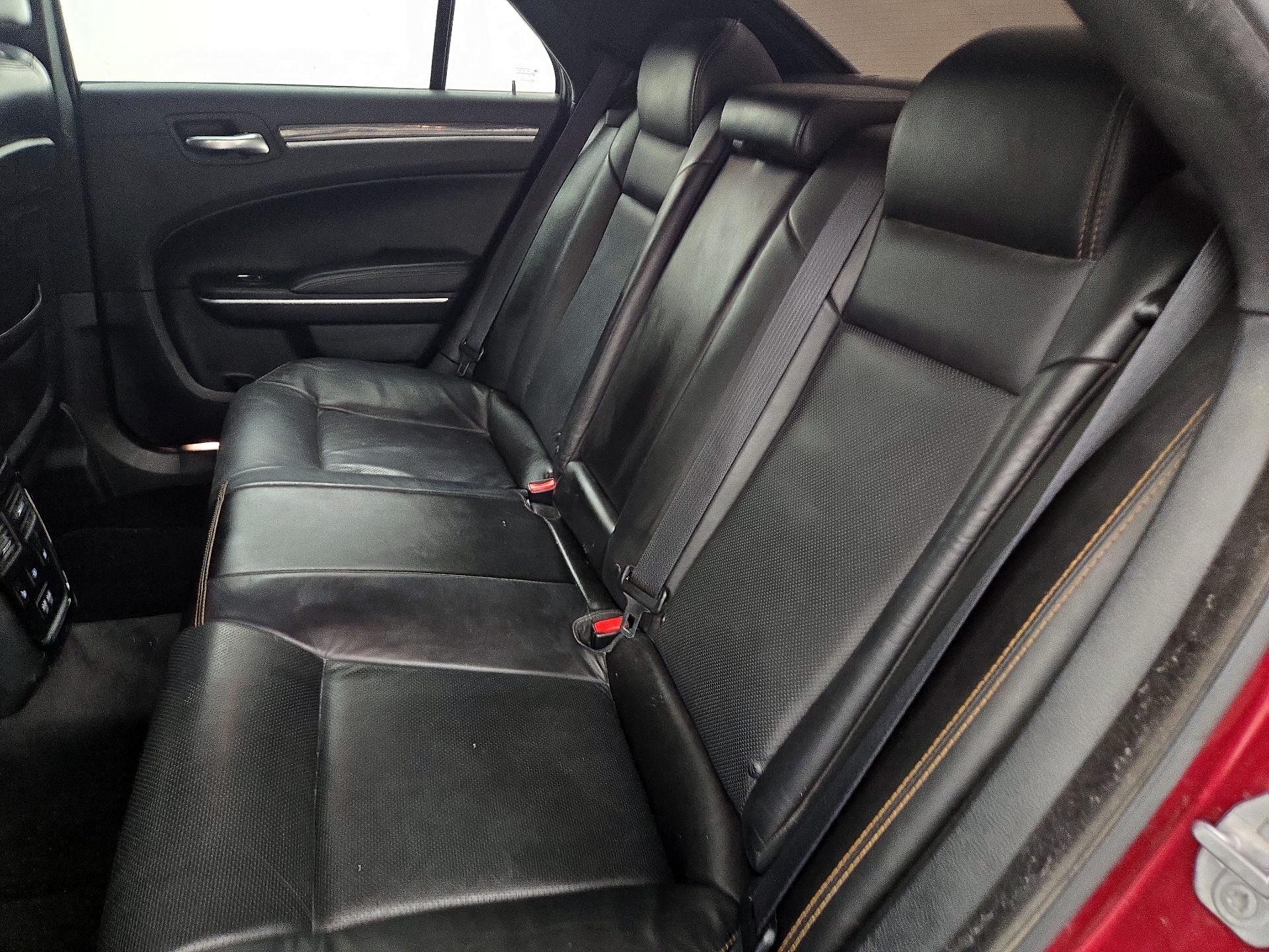 Thumbnail: 2019 Chrysler 300 - 19