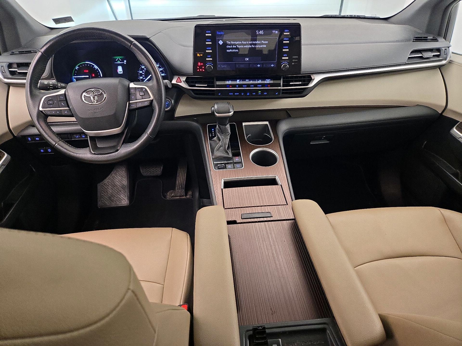 Thumbnail: 2021 Toyota Sienna - 9