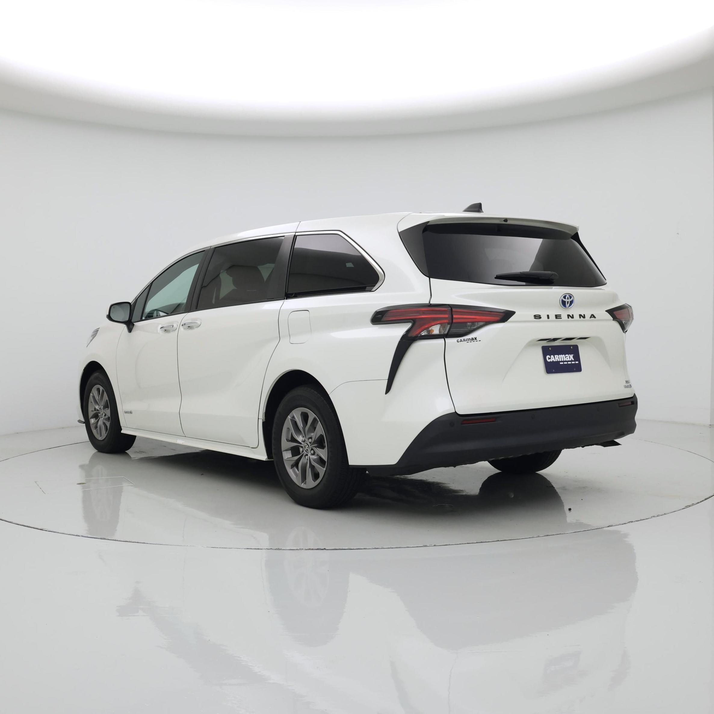 Thumbnail: 2021 Toyota Sienna - 2