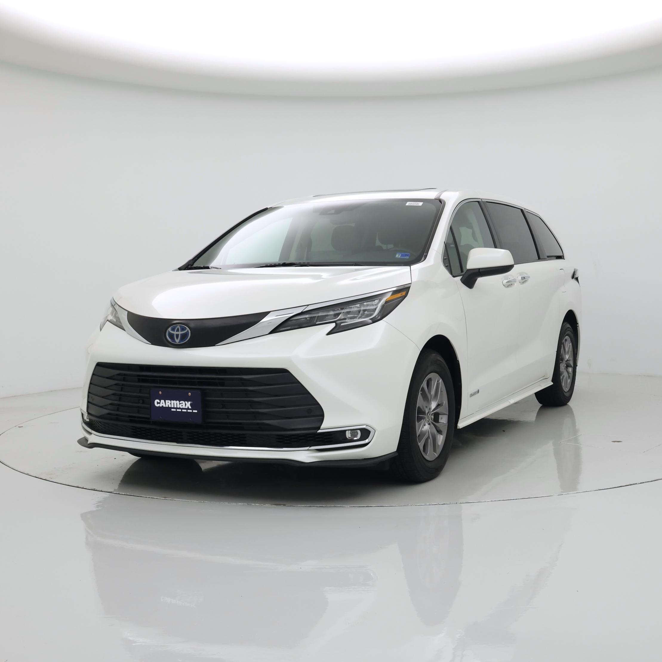 Thumbnail: 2021 Toyota Sienna - 4