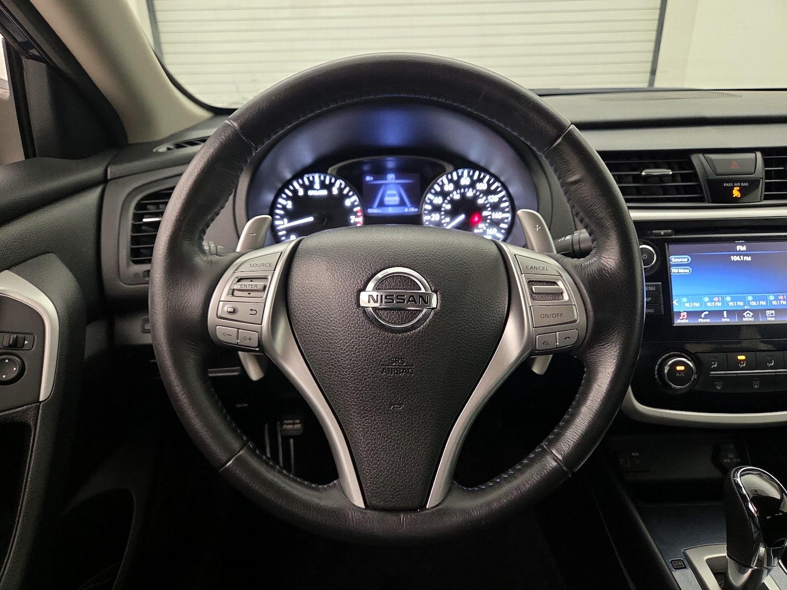 2018 Nissan Altima SR - Photo 11