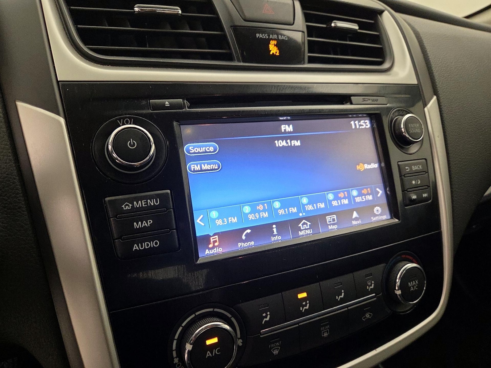 2018 Nissan Altima SR - Photo 16