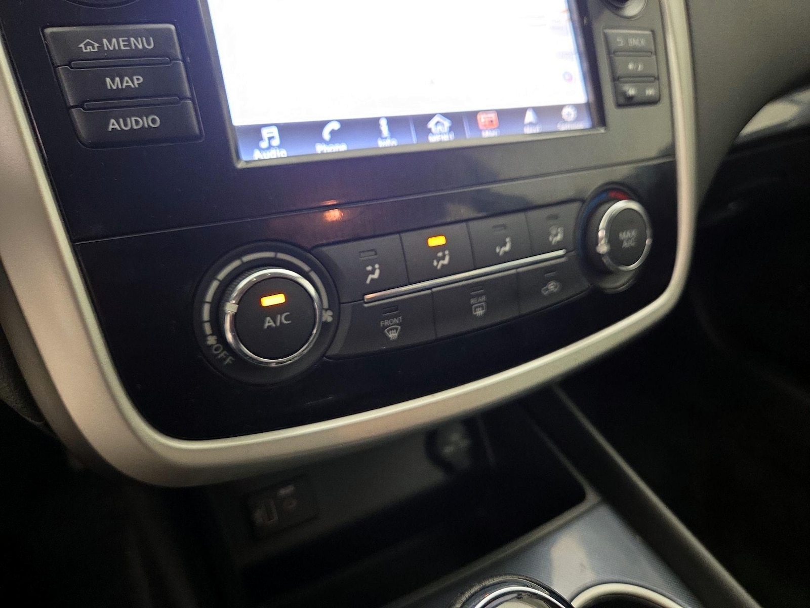 2018 Nissan Altima SR - Photo 17