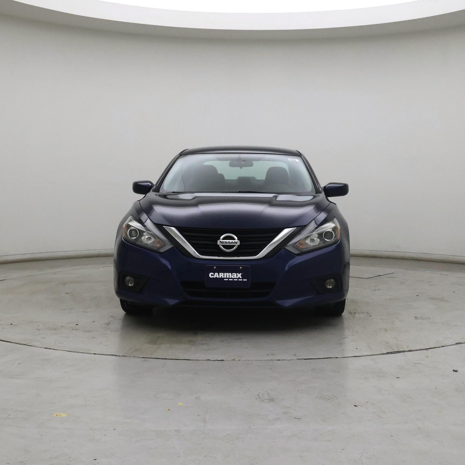 Thumbnail: 2018 Nissan Altima - 5