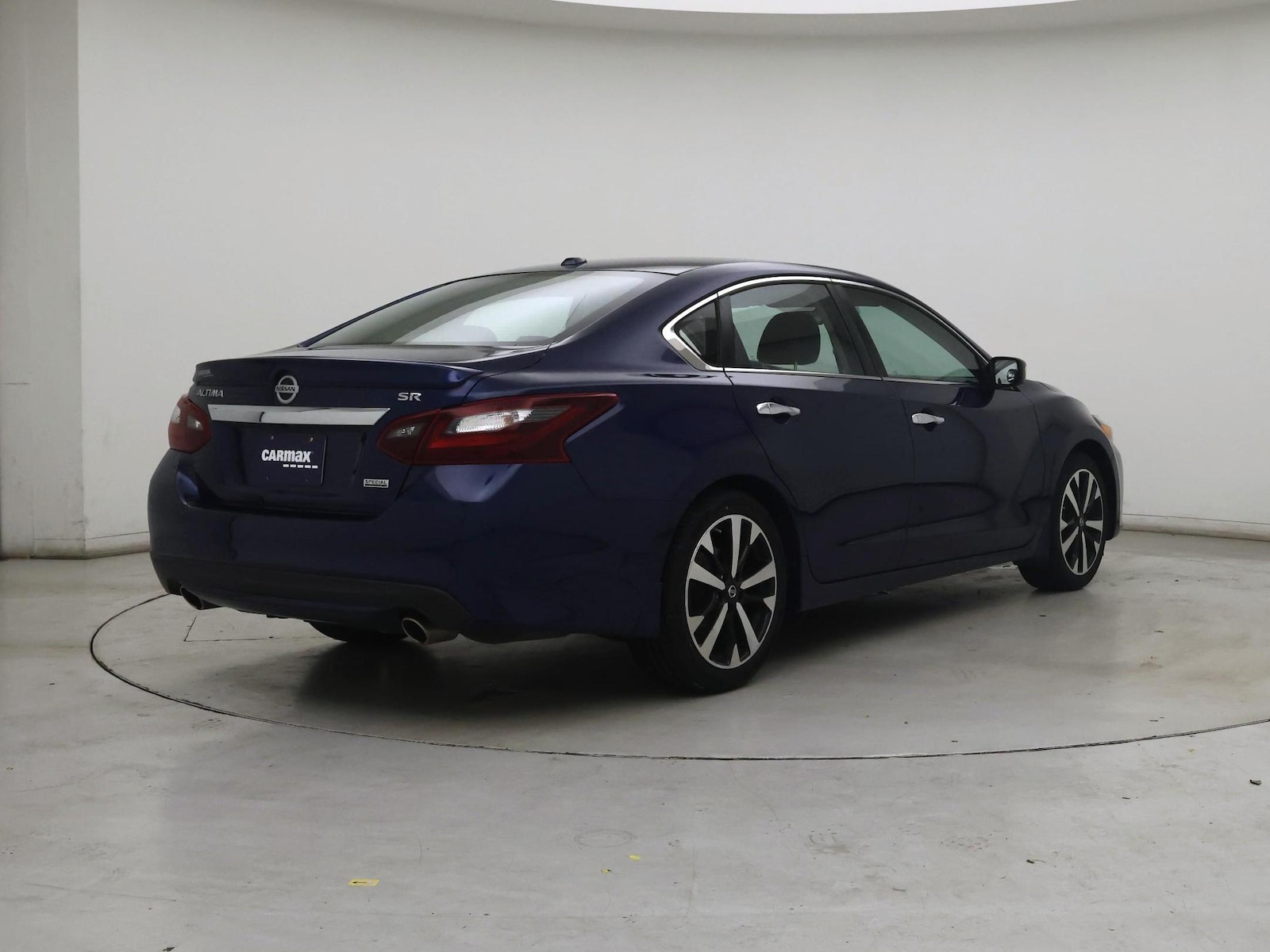 2018 Nissan Altima SR - Photo 9