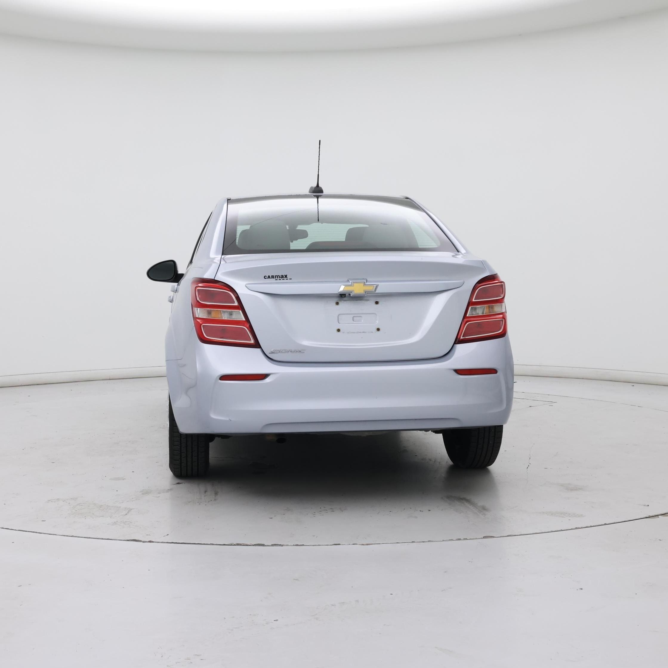 Thumbnail: 2017 Chevrolet Sonic - 6