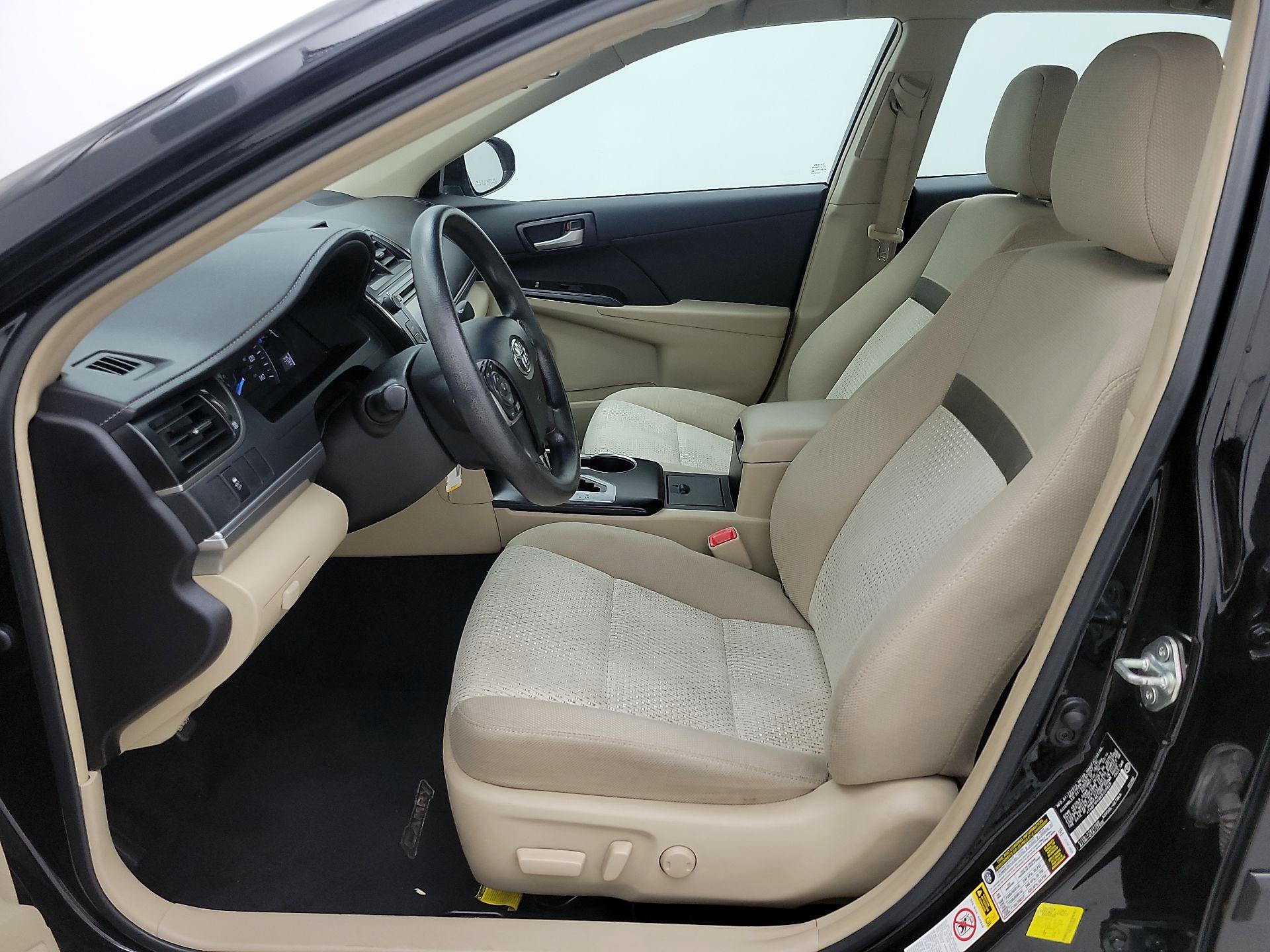 Thumbnail: 2014 Toyota Camry - 11