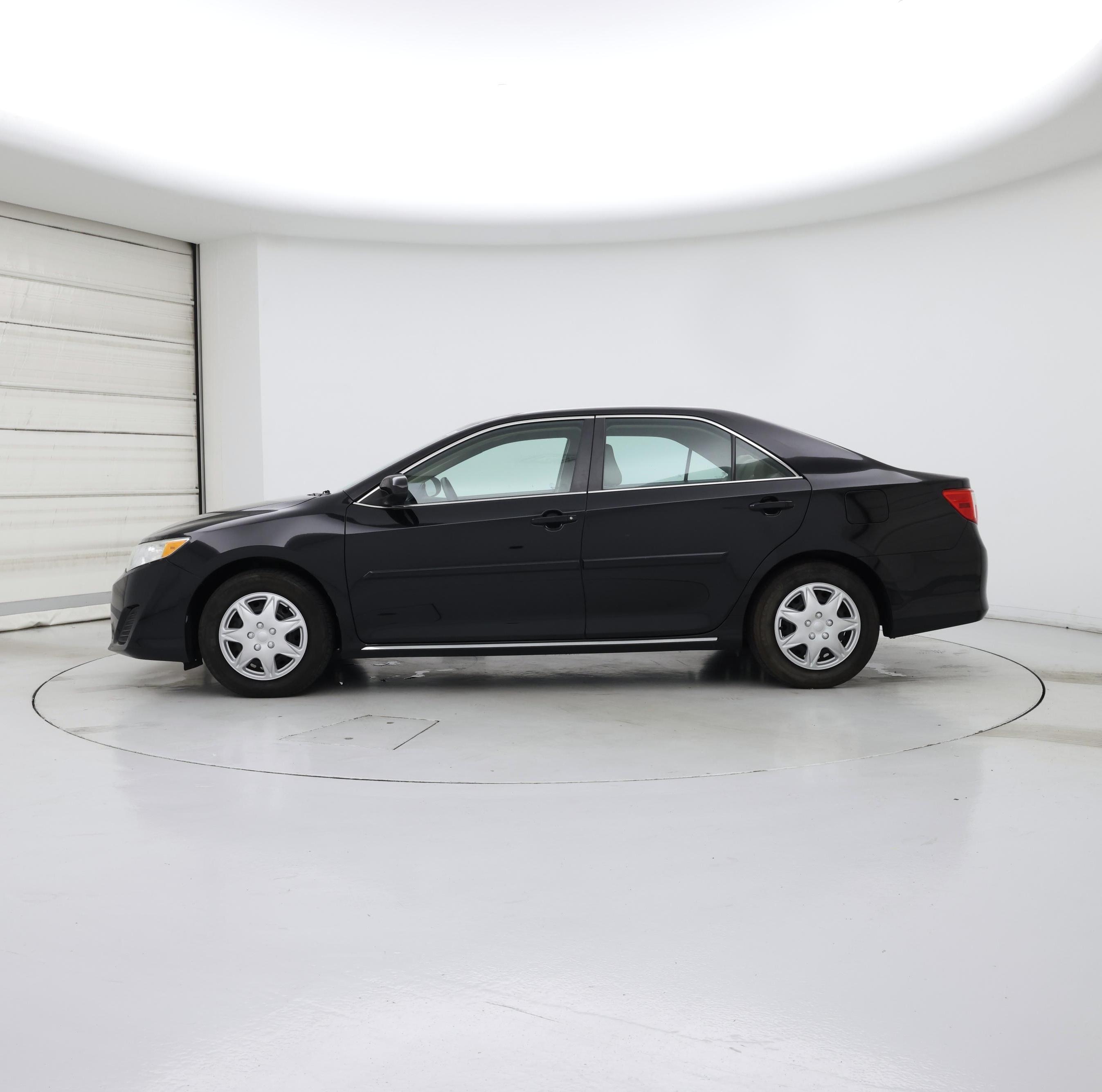 Thumbnail: 2014 Toyota Camry - 3