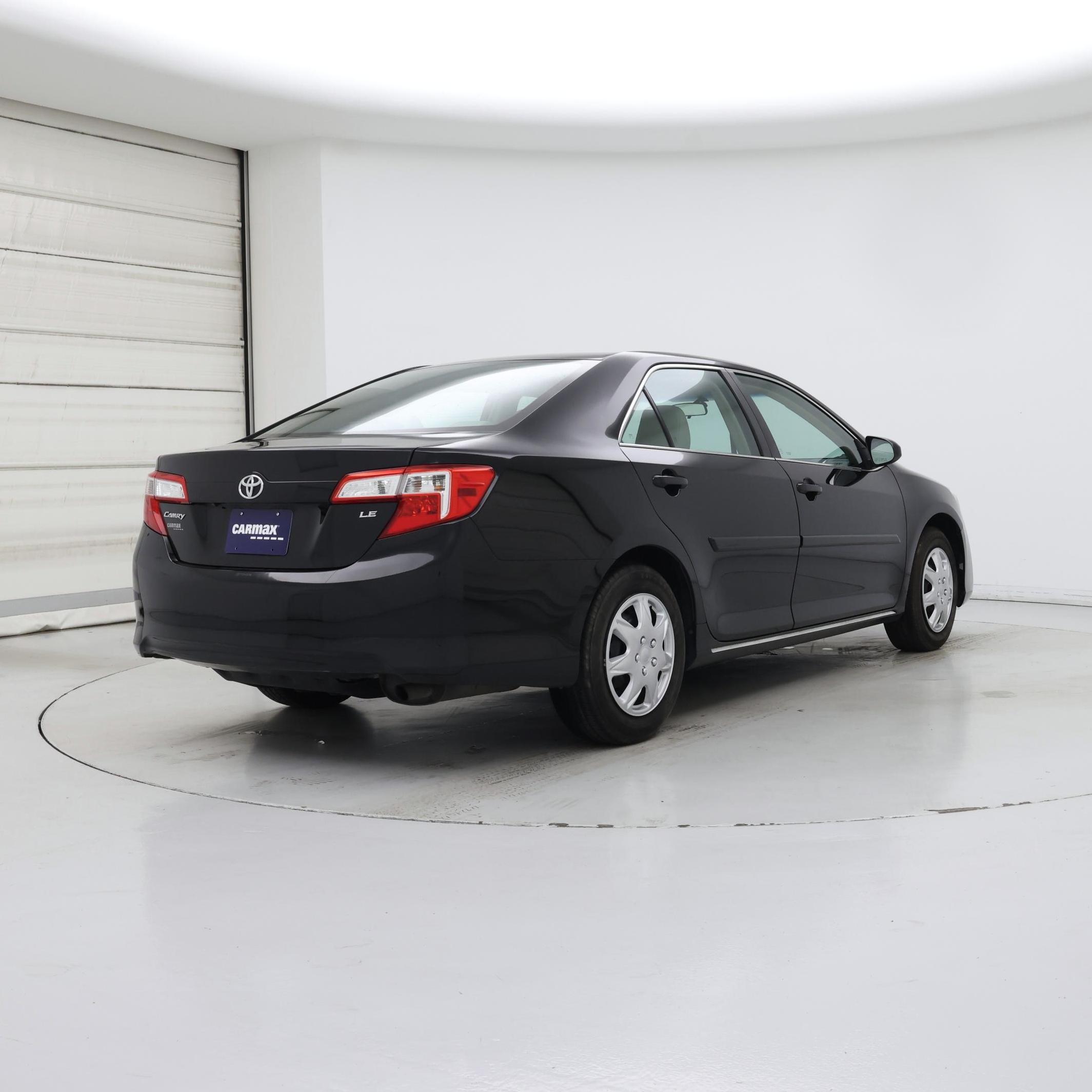 Thumbnail: 2014 Toyota Camry - 8