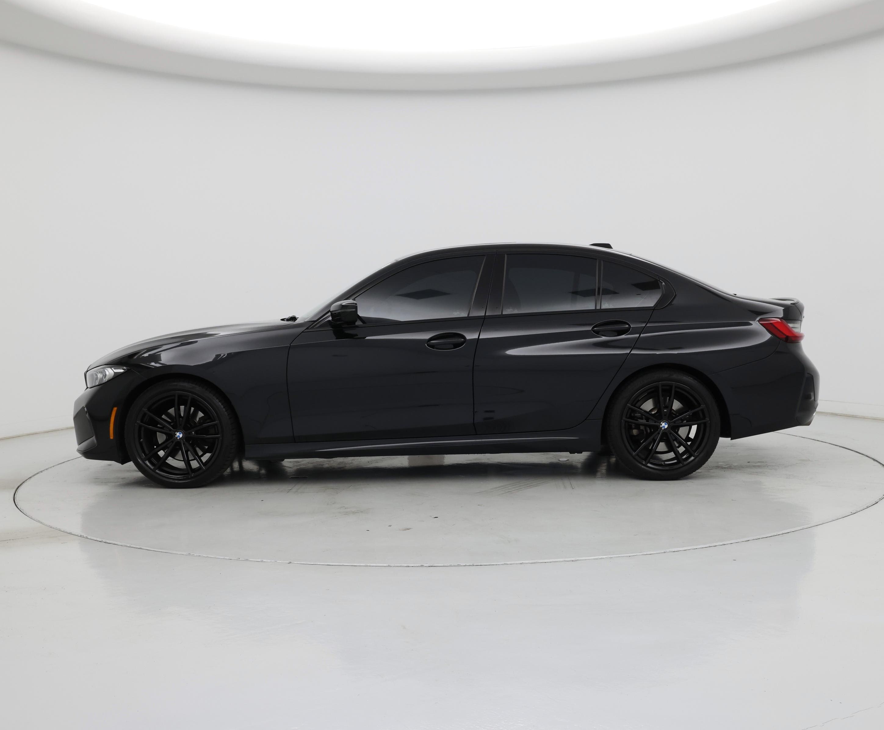 Thumbnail: 2023 BMW 3 Series - 3
