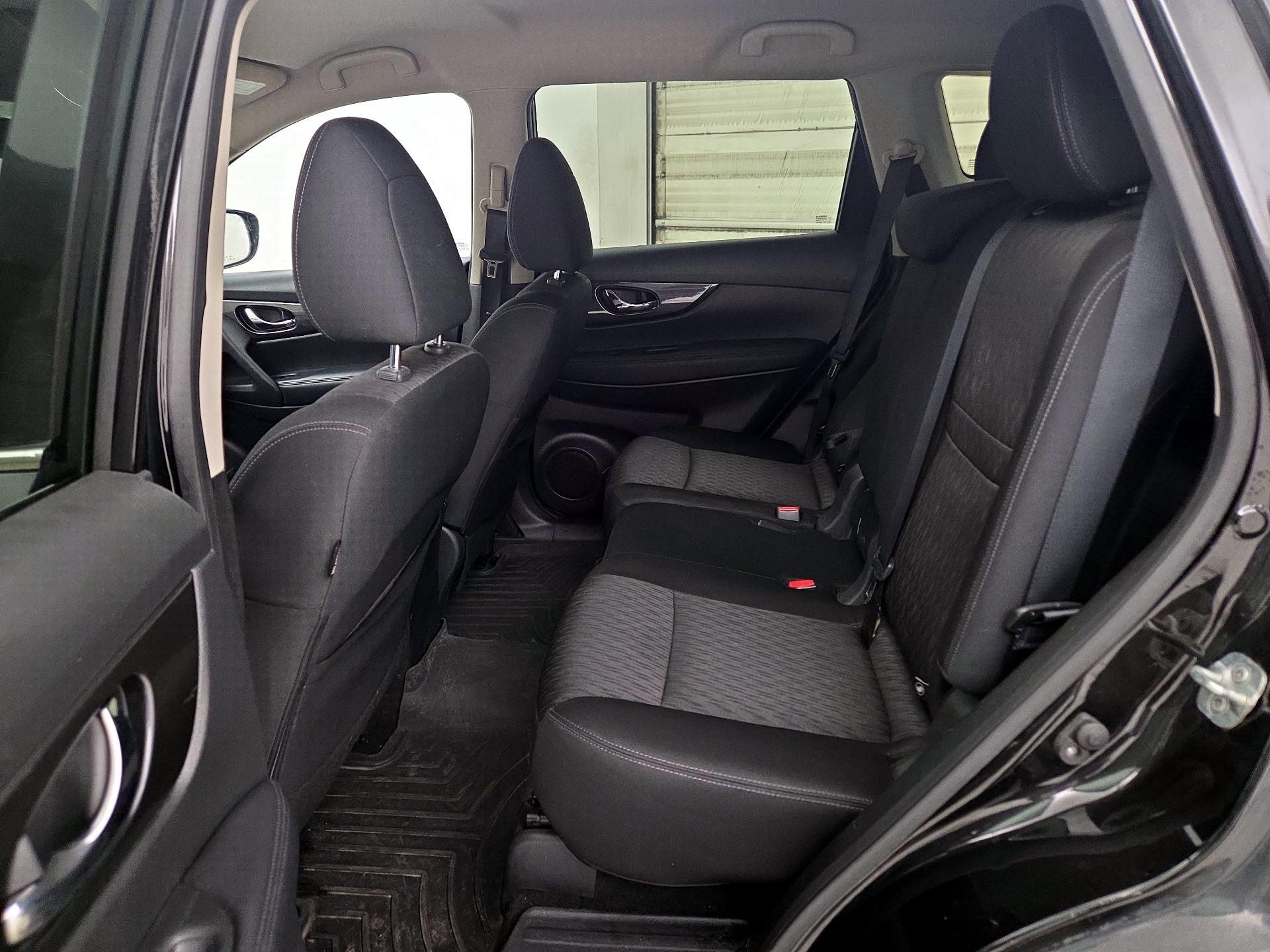 Thumbnail: 2018 Nissan Rogue - 19