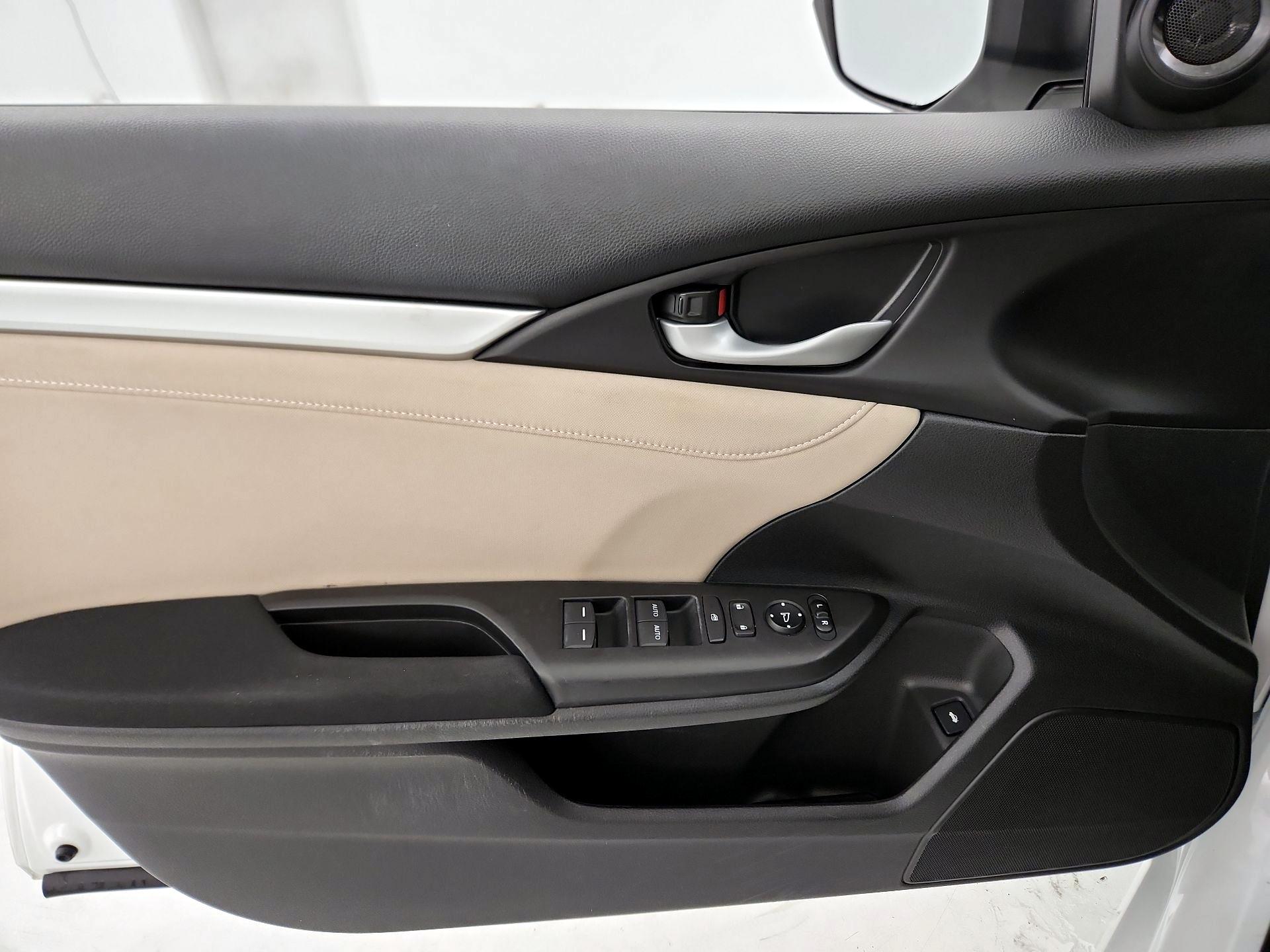 Thumbnail: 2018 Honda Civic - 12