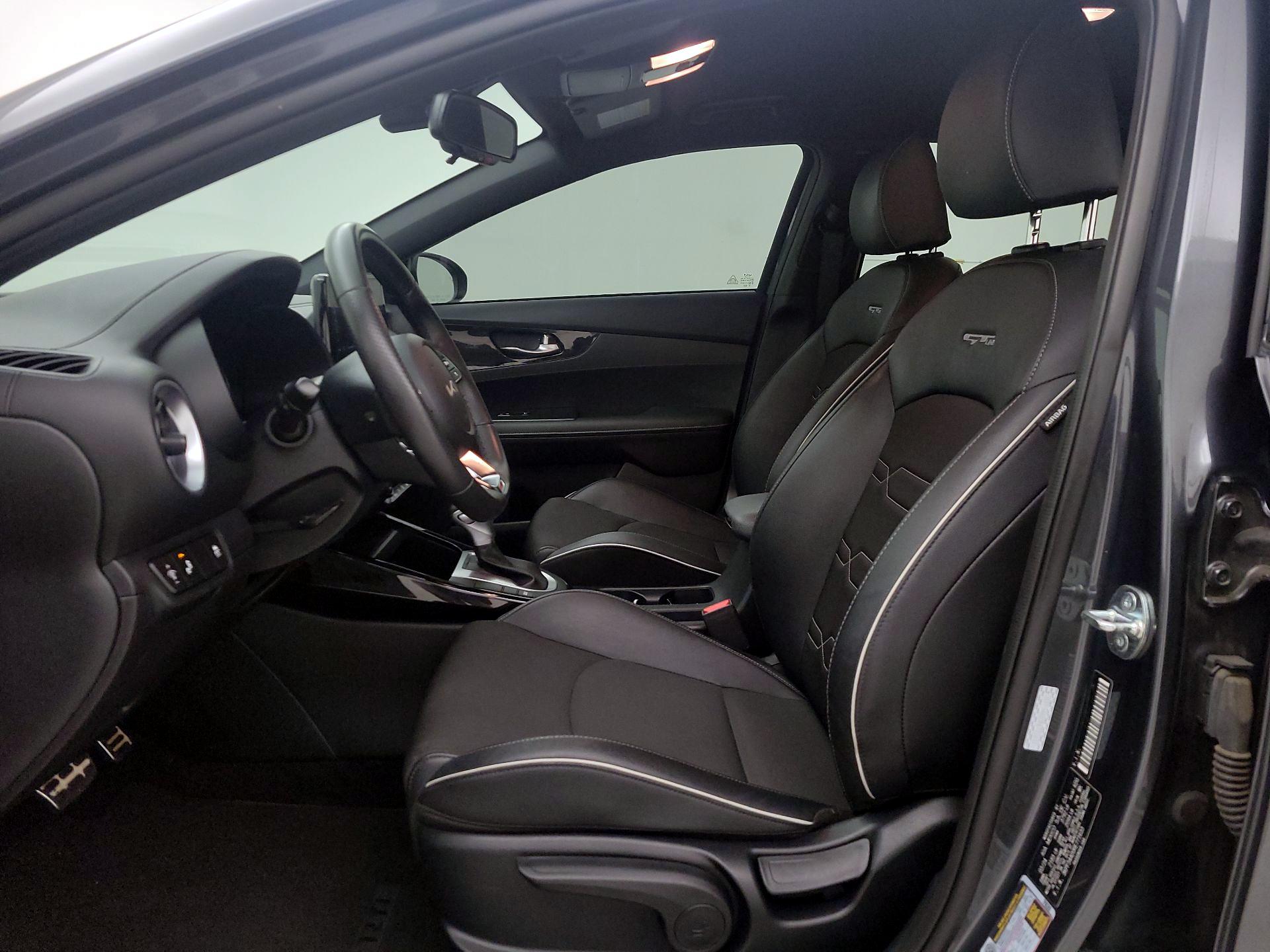Thumbnail: 2024 Kia Forte - 11