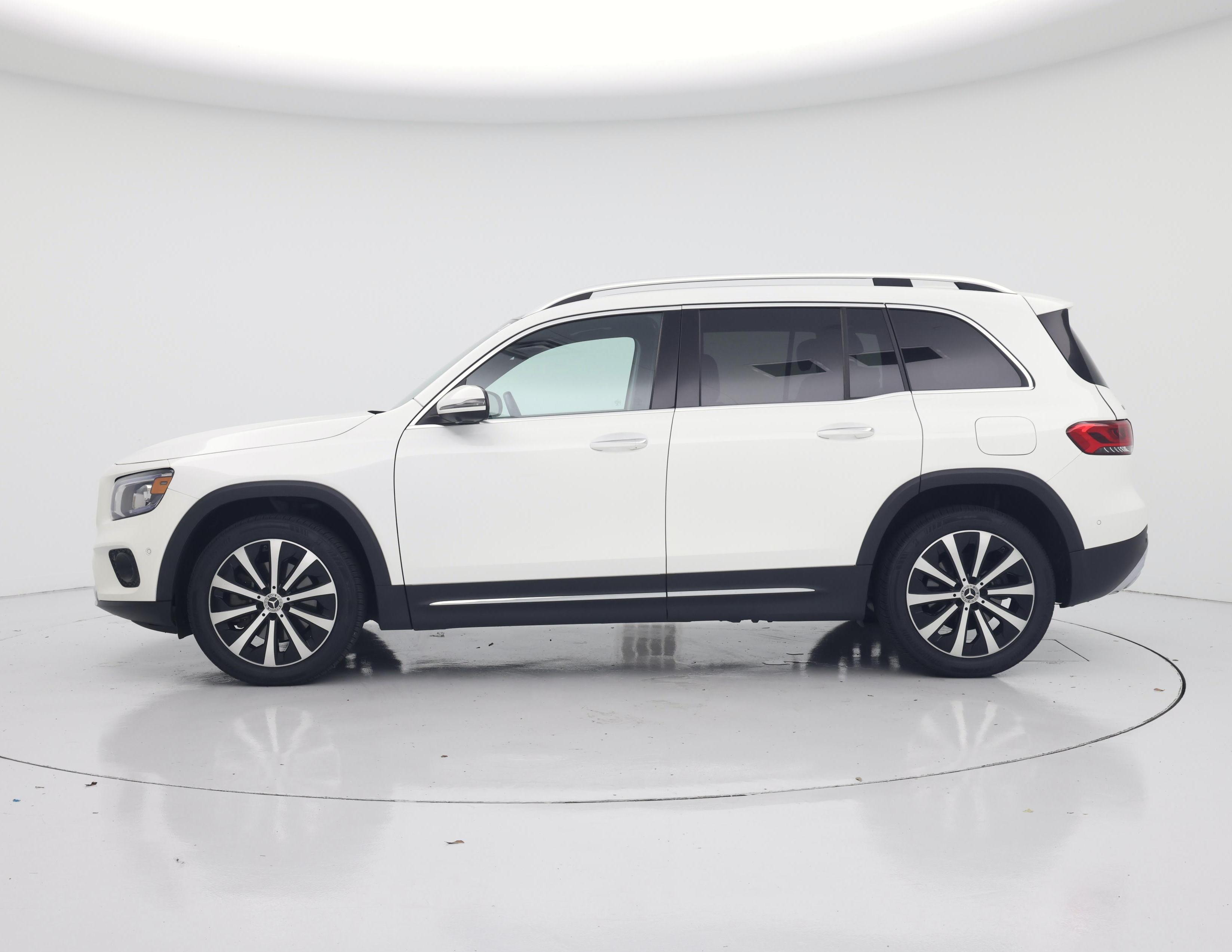 Thumbnail: 2023 Mercedes-Benz GLB - 3