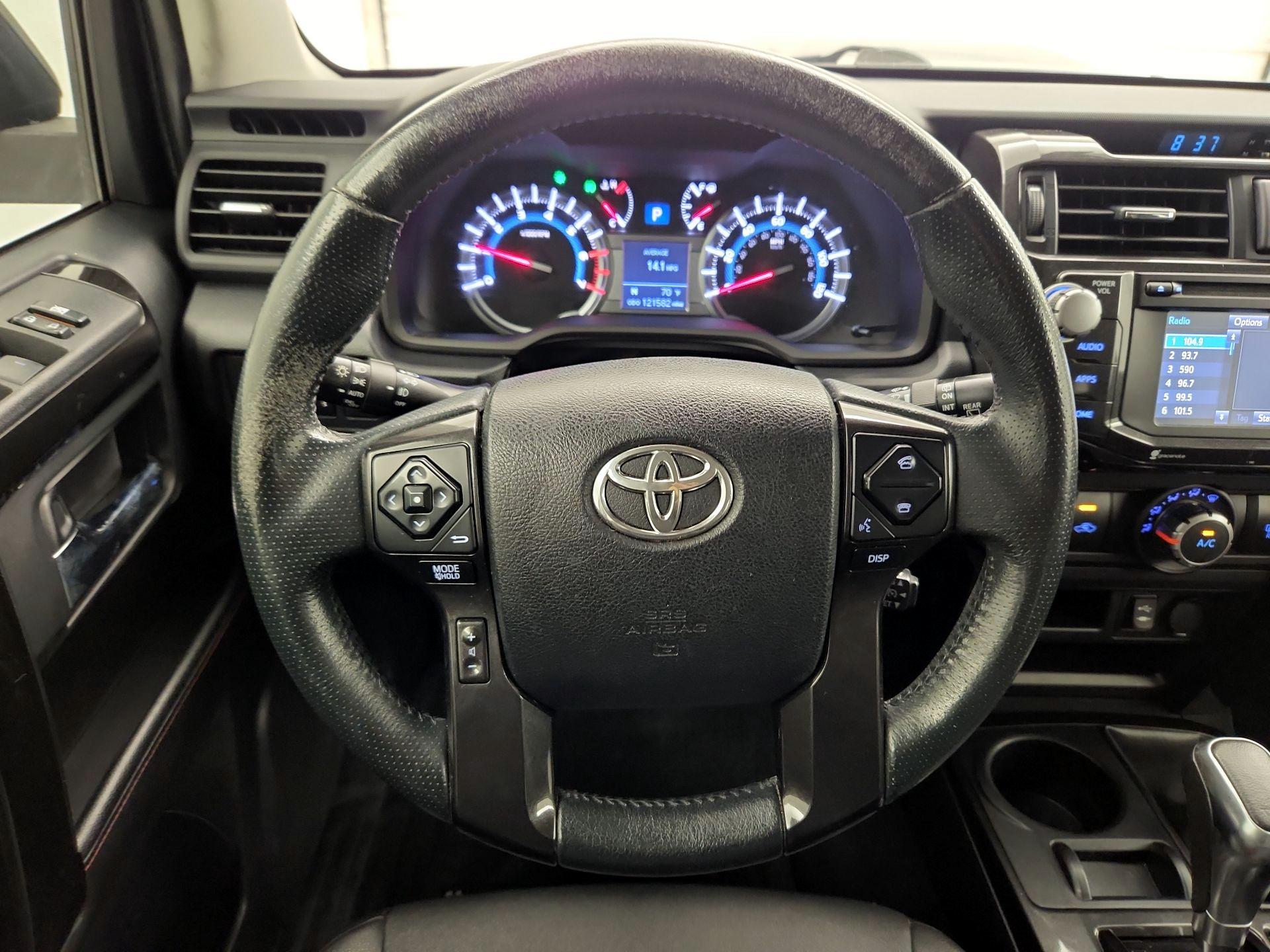 Thumbnail: 2015 Toyota 4Runner - 10