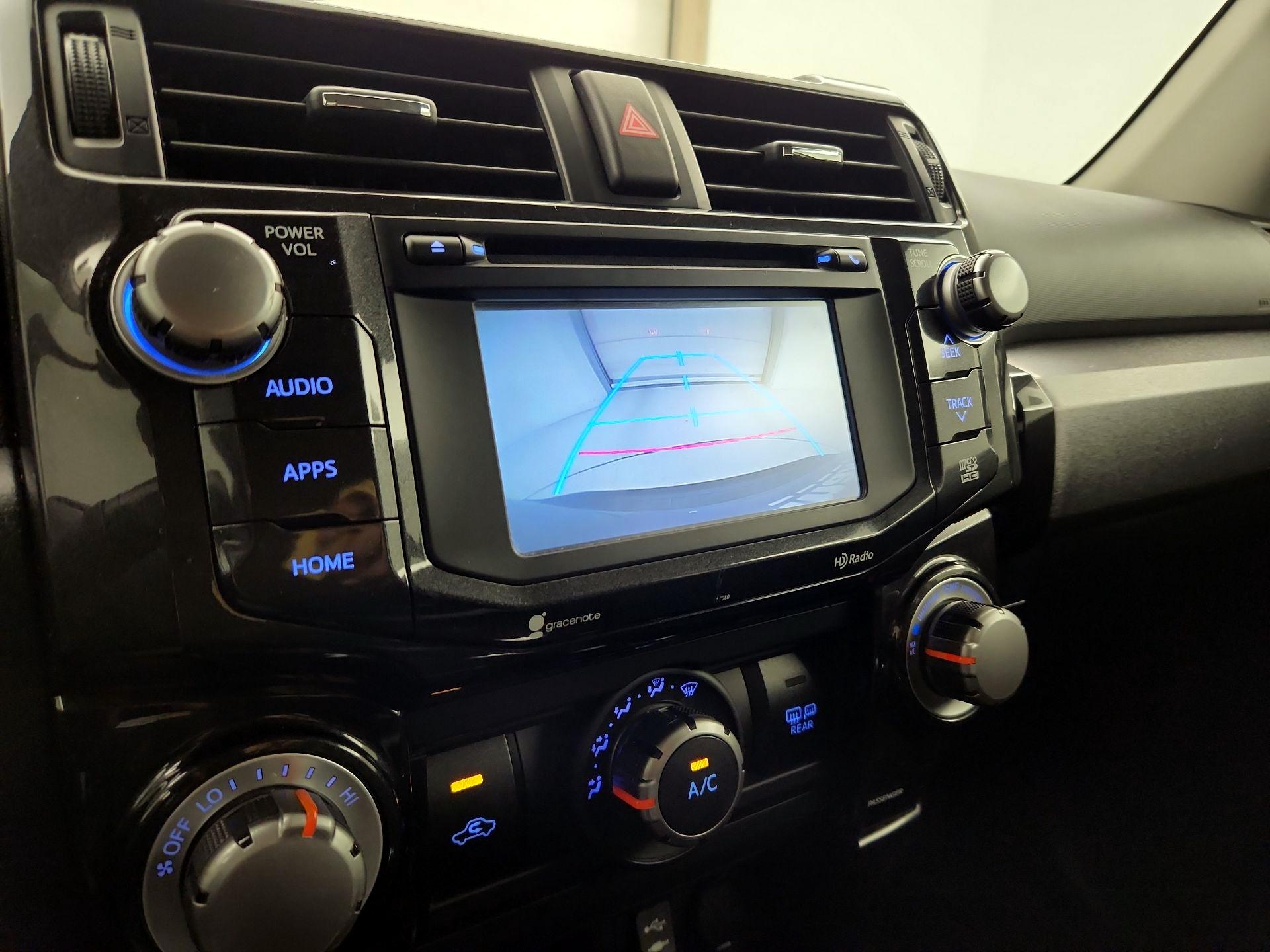 Thumbnail: 2015 Toyota 4Runner - 14