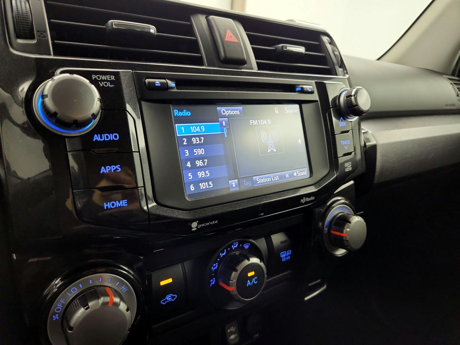 Thumbnail: 2015 Toyota 4Runner - 15