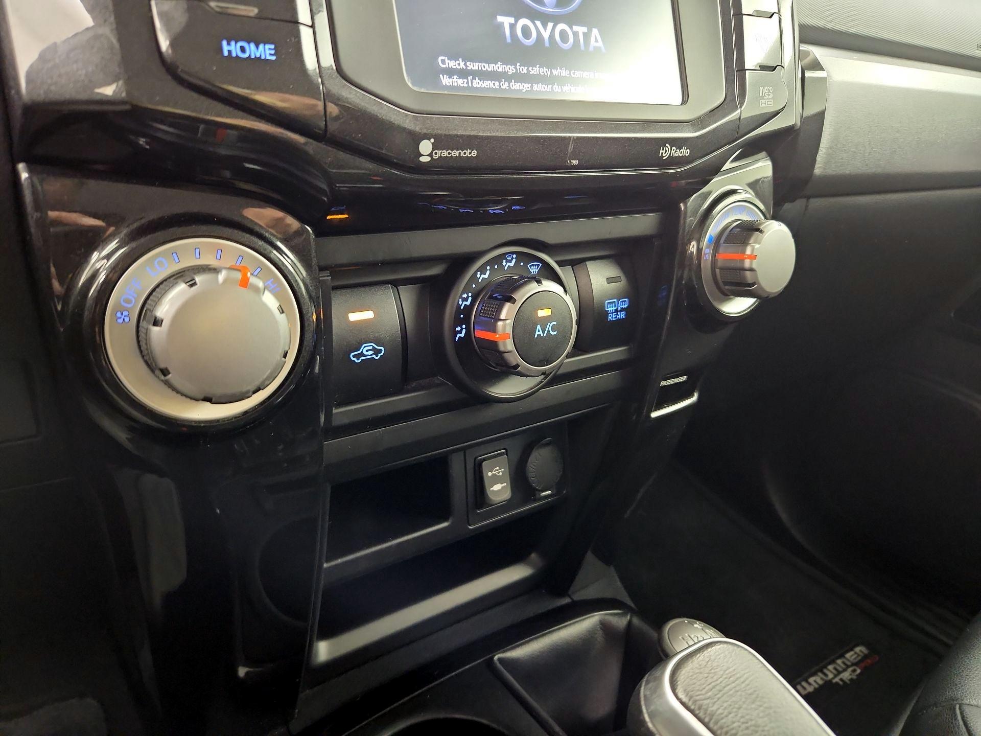 Thumbnail: 2015 Toyota 4Runner - 16