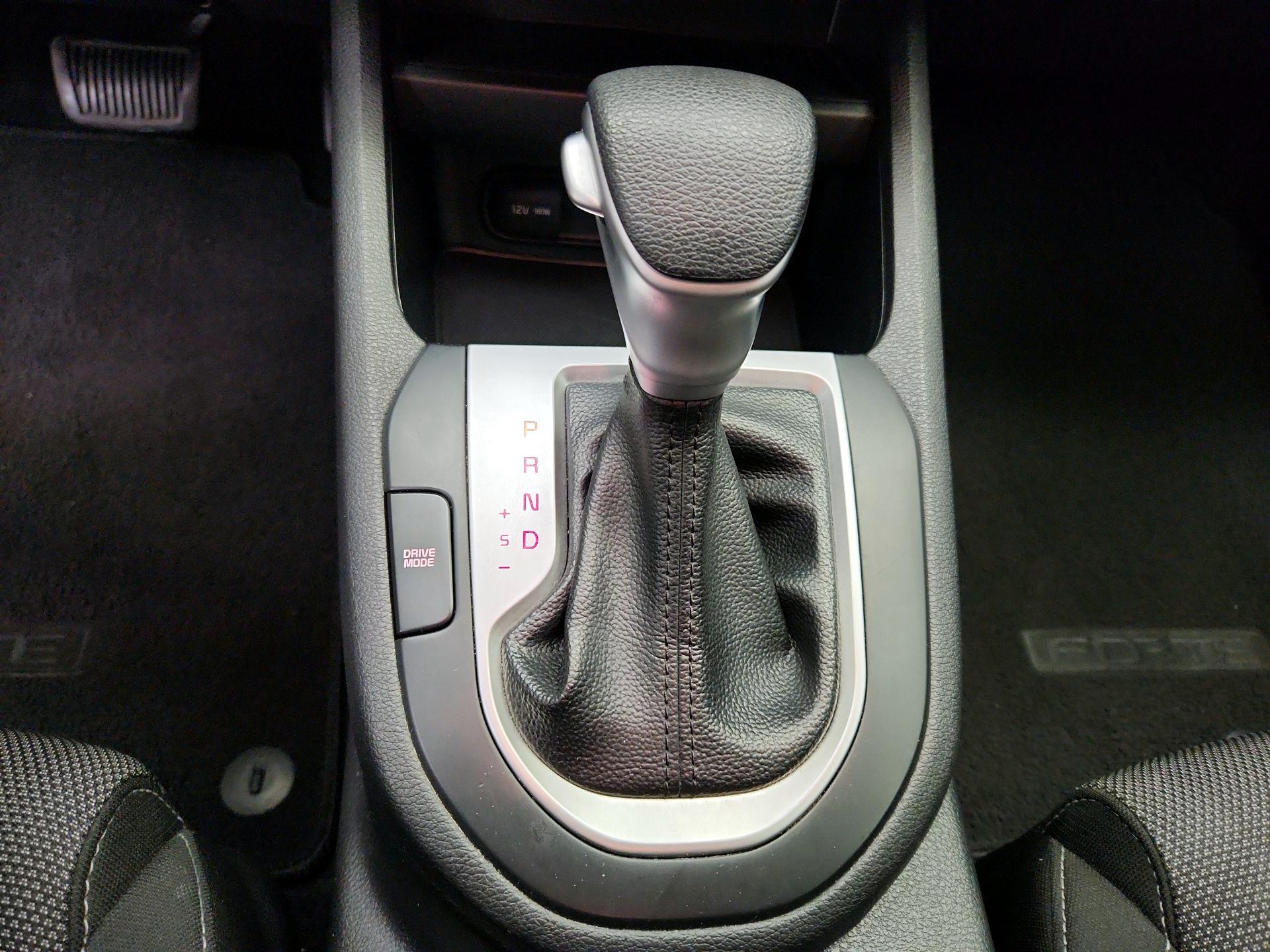 Thumbnail: 2022 Kia Forte - 17