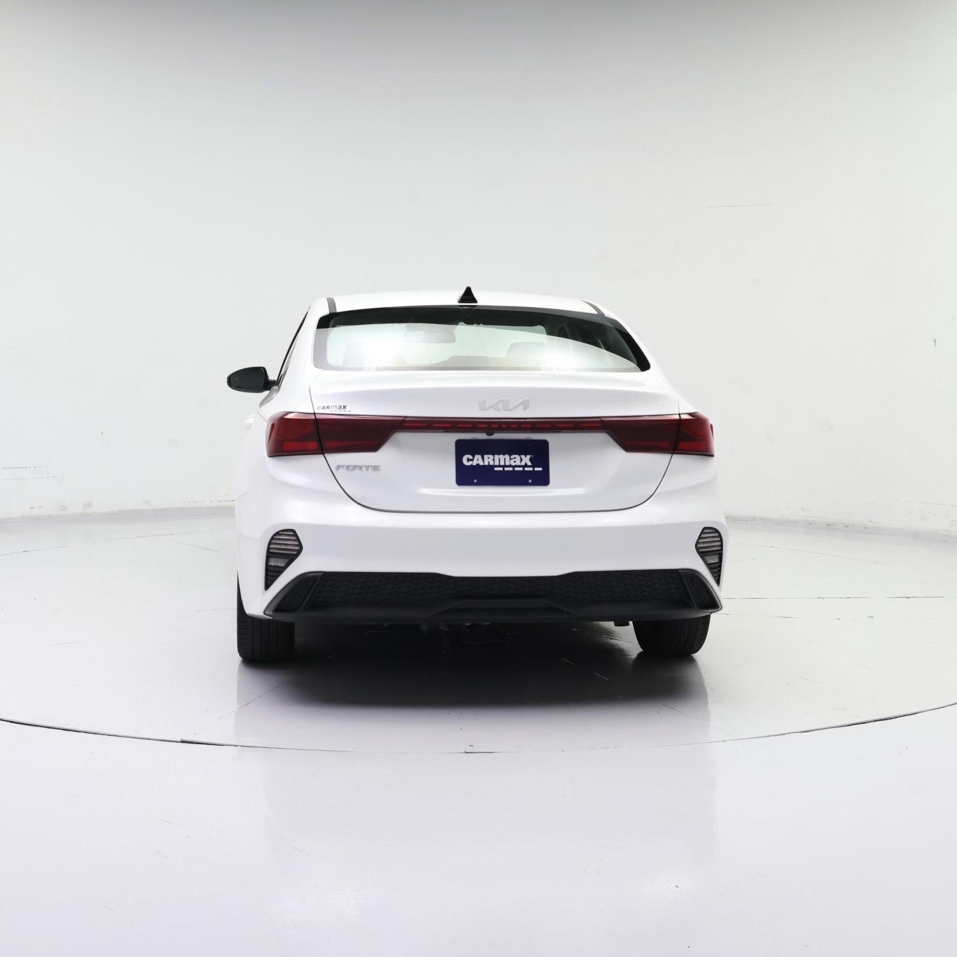 Thumbnail: 2022 Kia Forte - 6