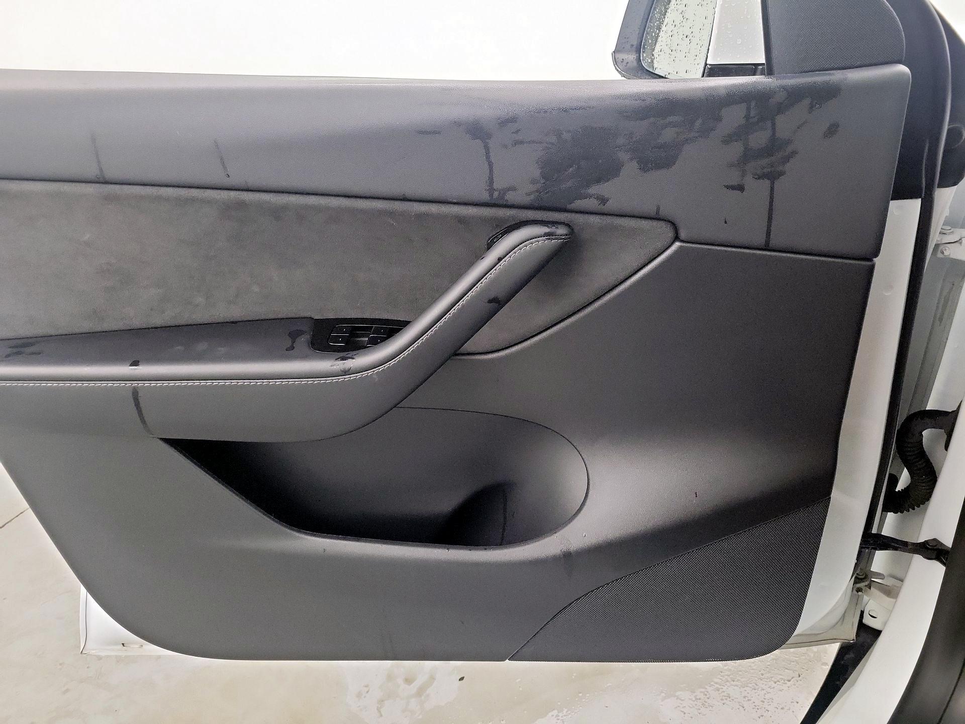 Thumbnail: 2021 Tesla Model Y - 10