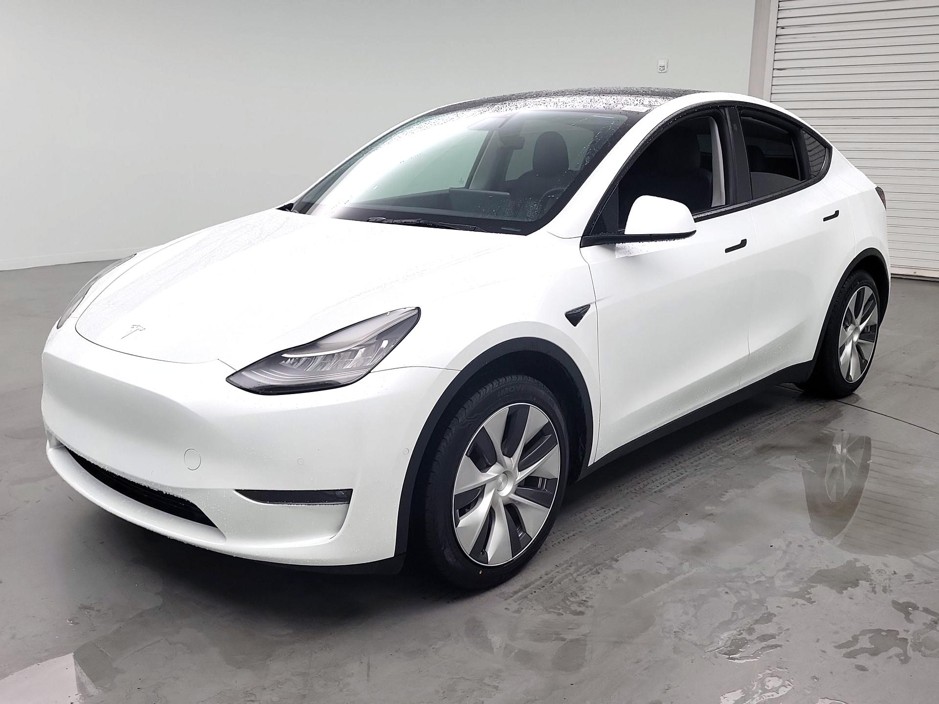 Thumbnail: 2021 Tesla Model Y - 3