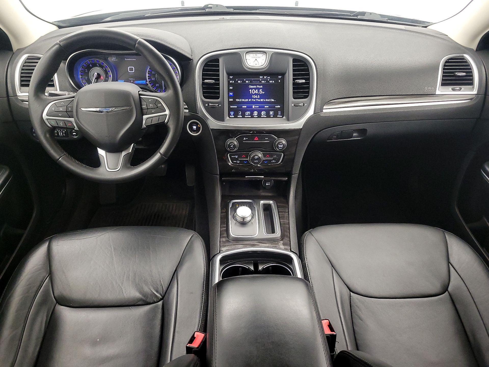 Thumbnail: 2015 Chrysler 300 - 9