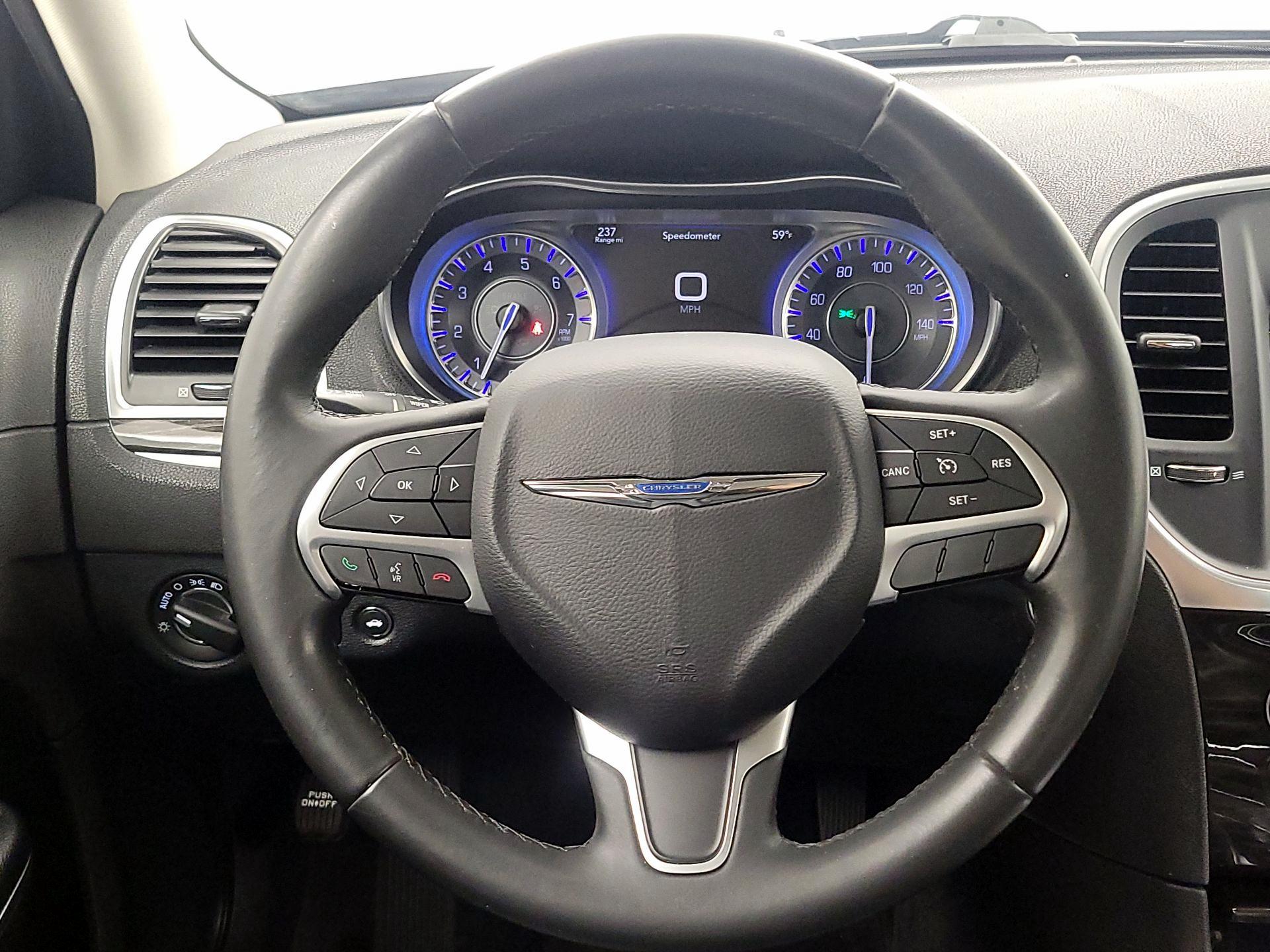 Thumbnail: 2015 Chrysler 300 - 10