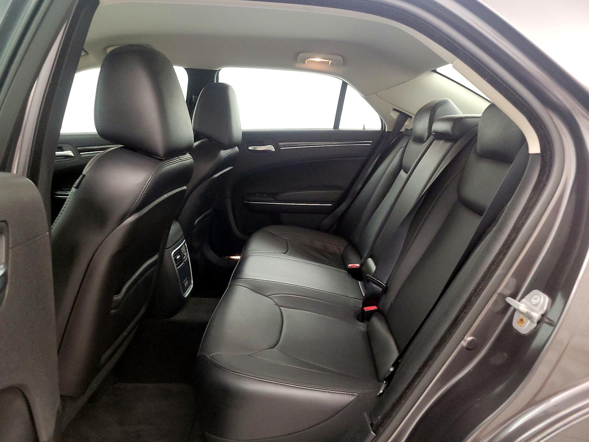 Thumbnail: 2015 Chrysler 300 - 17