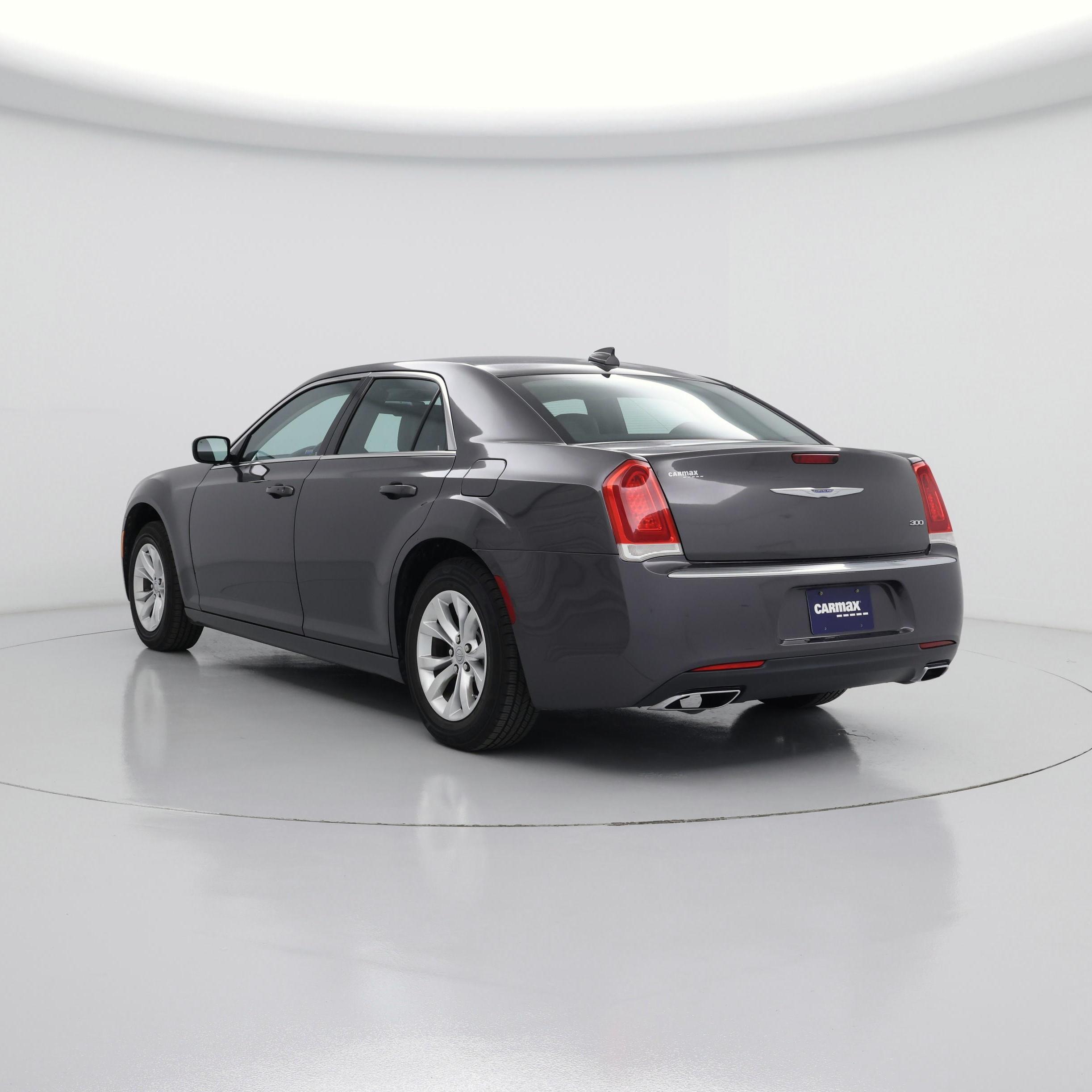 Thumbnail: 2015 Chrysler 300 - 2