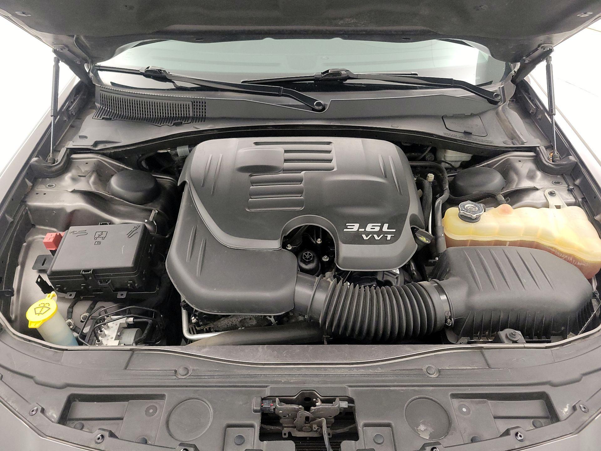 Thumbnail: 2015 Chrysler 300 - 19