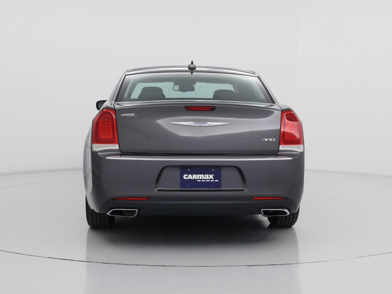 2015 Chrysler 300 Limited - Photo 7