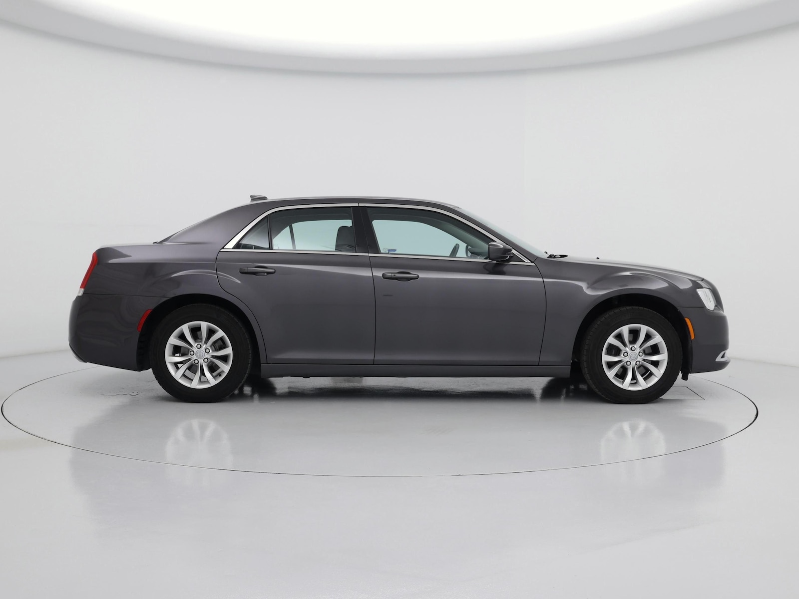 2015 Chrysler 300 Limited - Photo 8