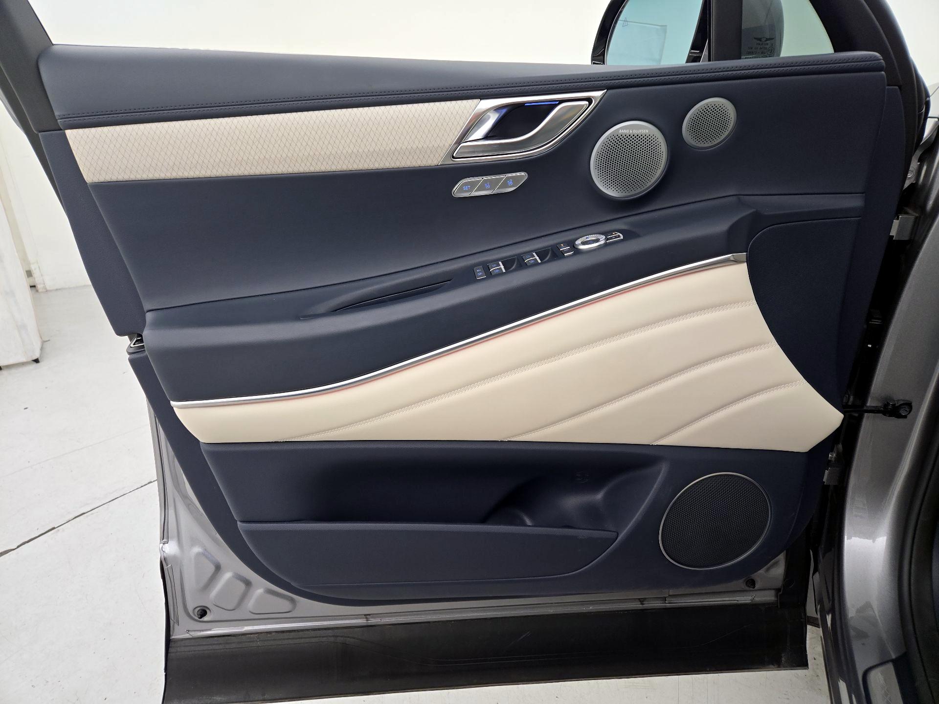 Thumbnail: 2025 Genesis GV80 - 12