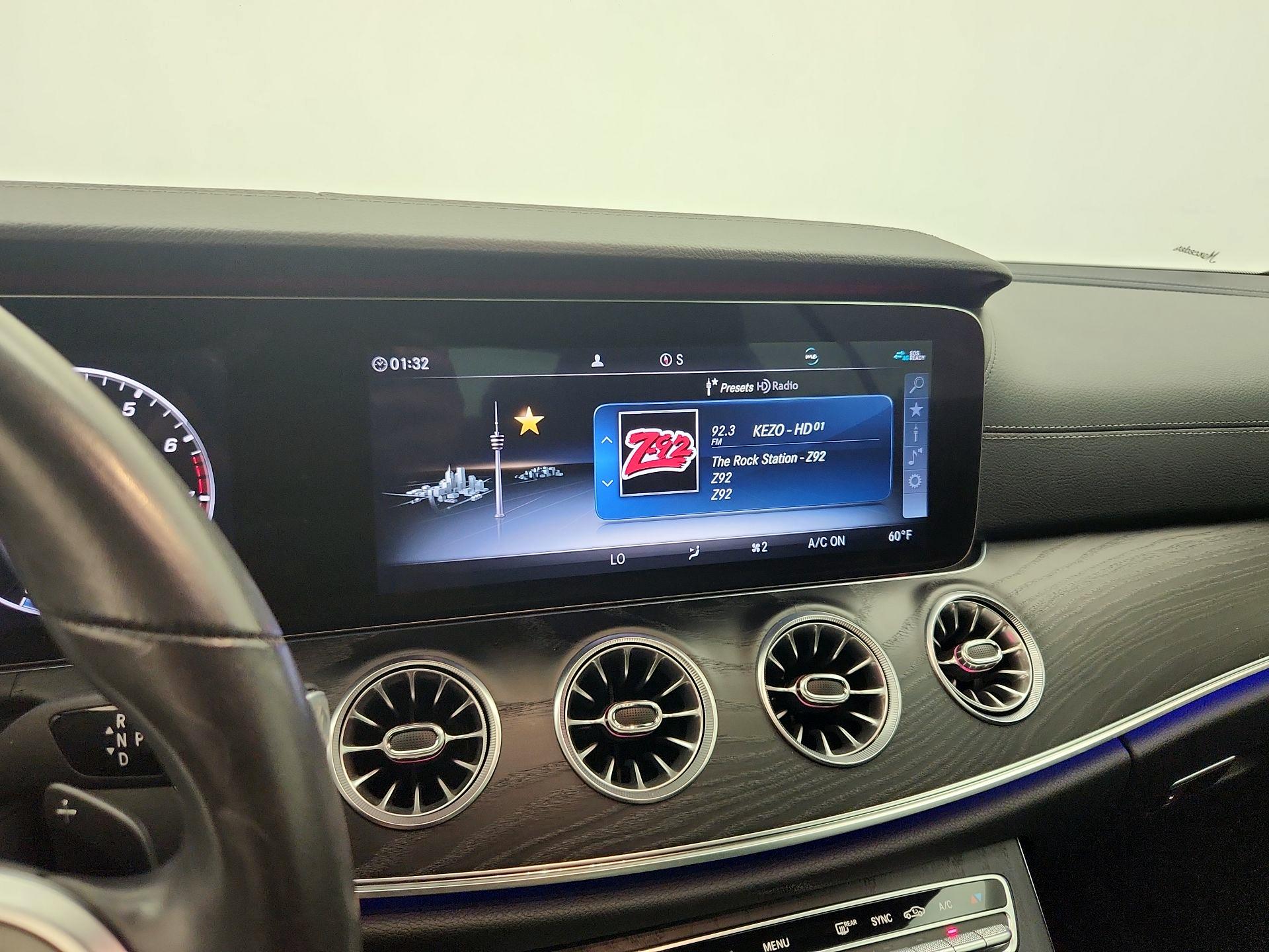 Thumbnail: 2020 Mercedes-Benz E-Class - 16