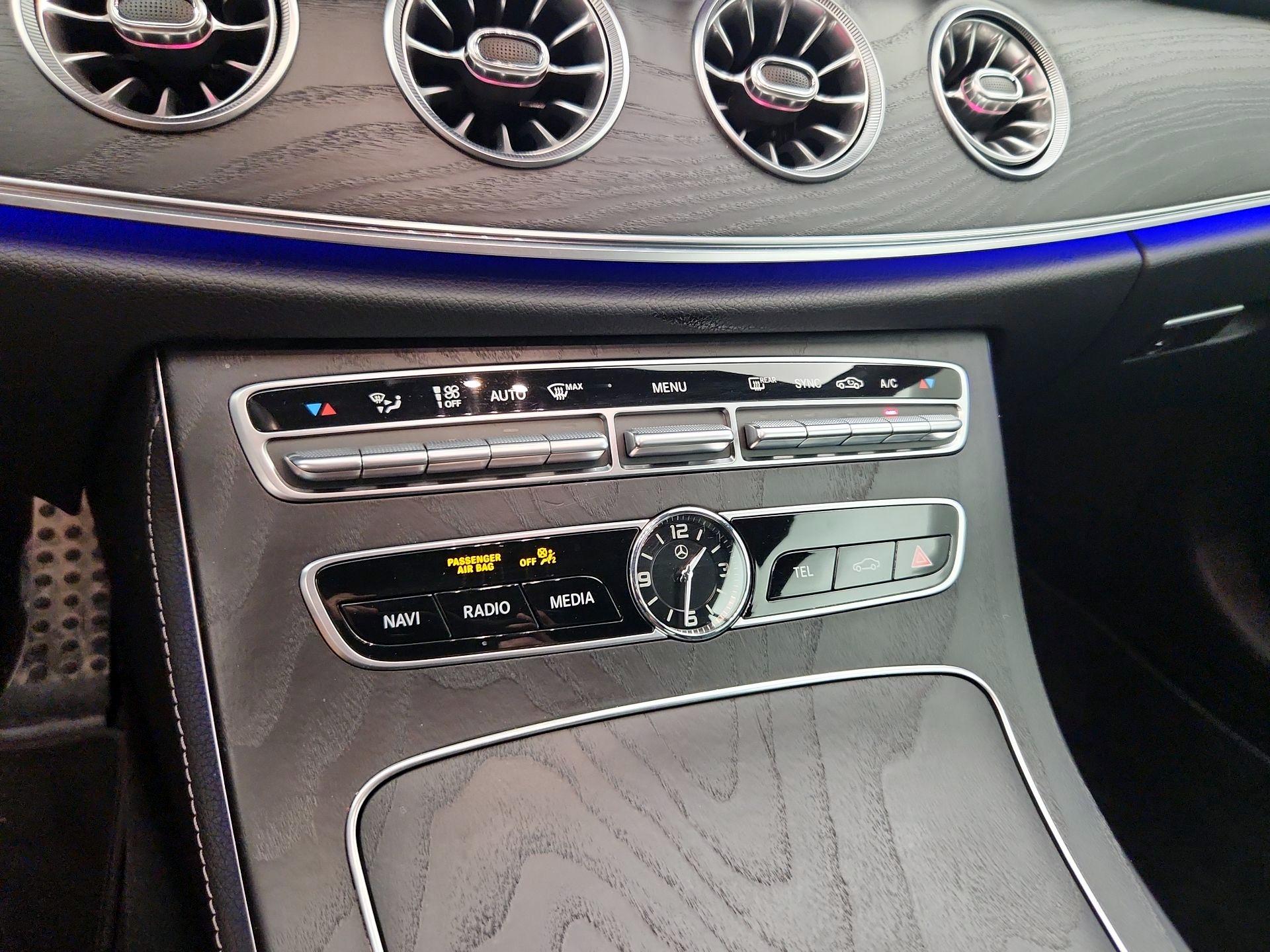 Thumbnail: 2020 Mercedes-Benz E-Class - 17