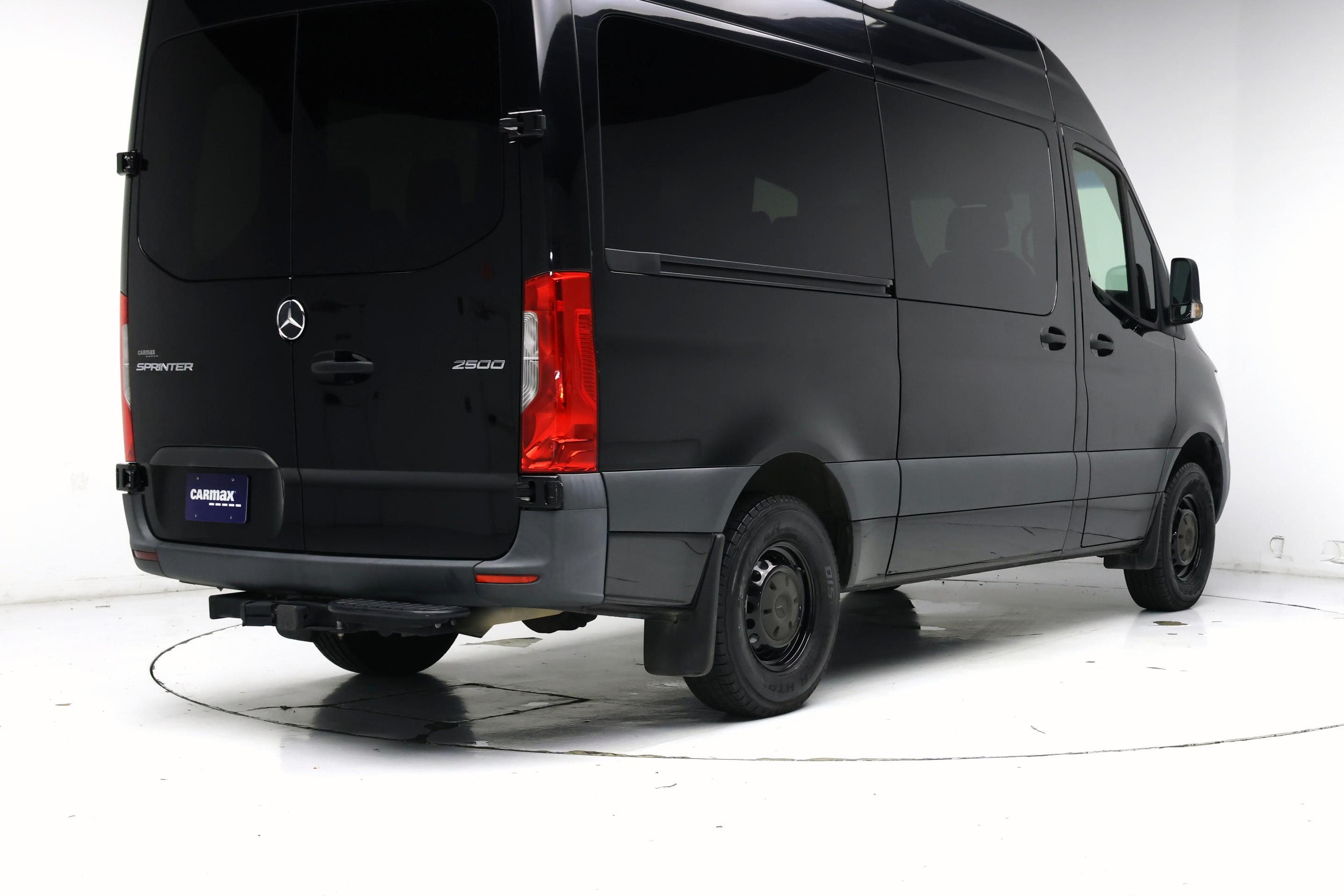 Thumbnail: 2020 Mercedes-Benz Sprinter - 8