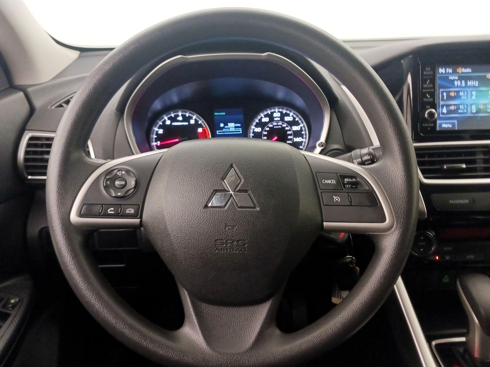 Thumbnail: 2020 Mitsubishi Eclipse Cross - 10