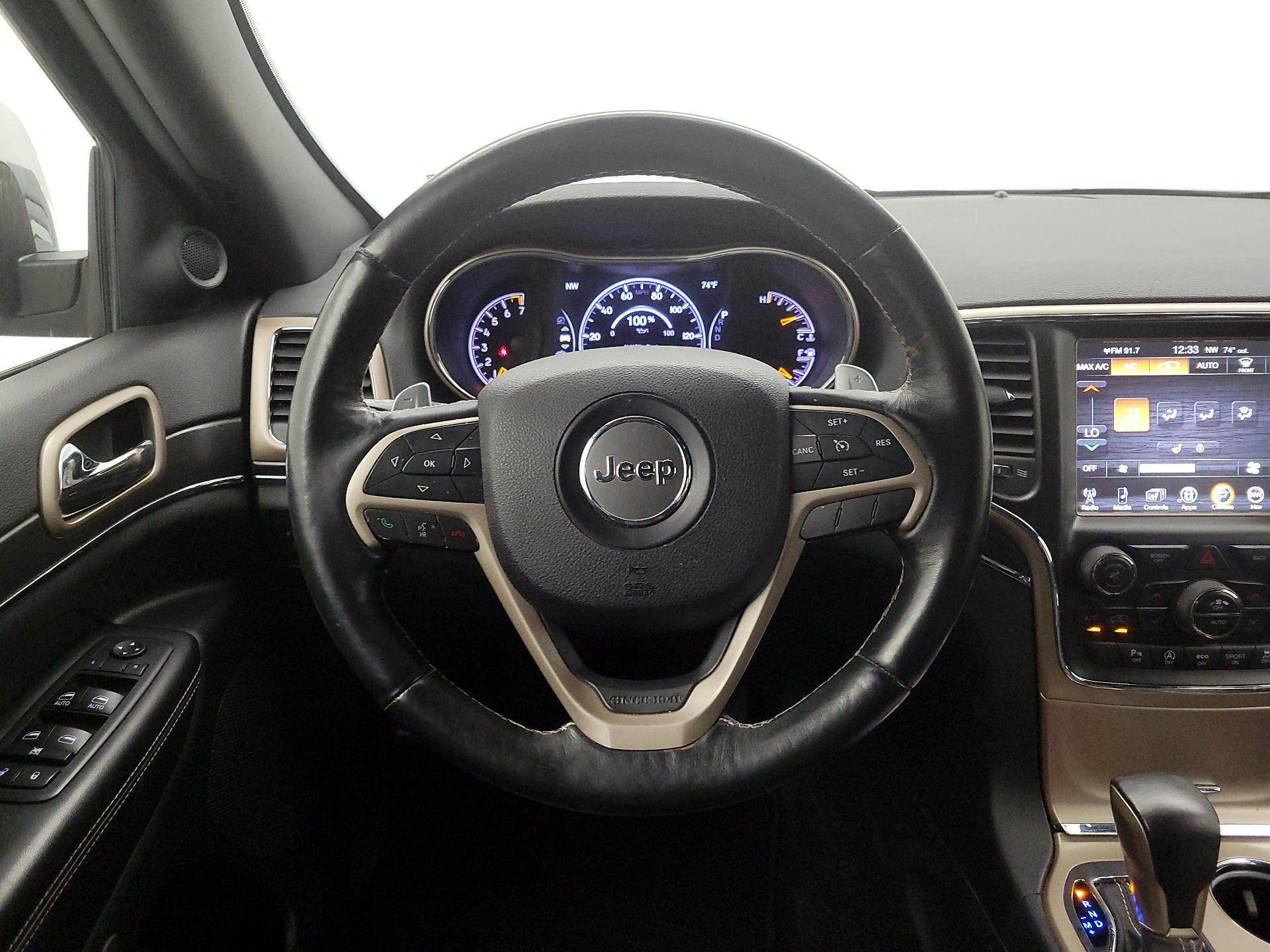 Thumbnail: 2017 Jeep Grand Cherokee - 10