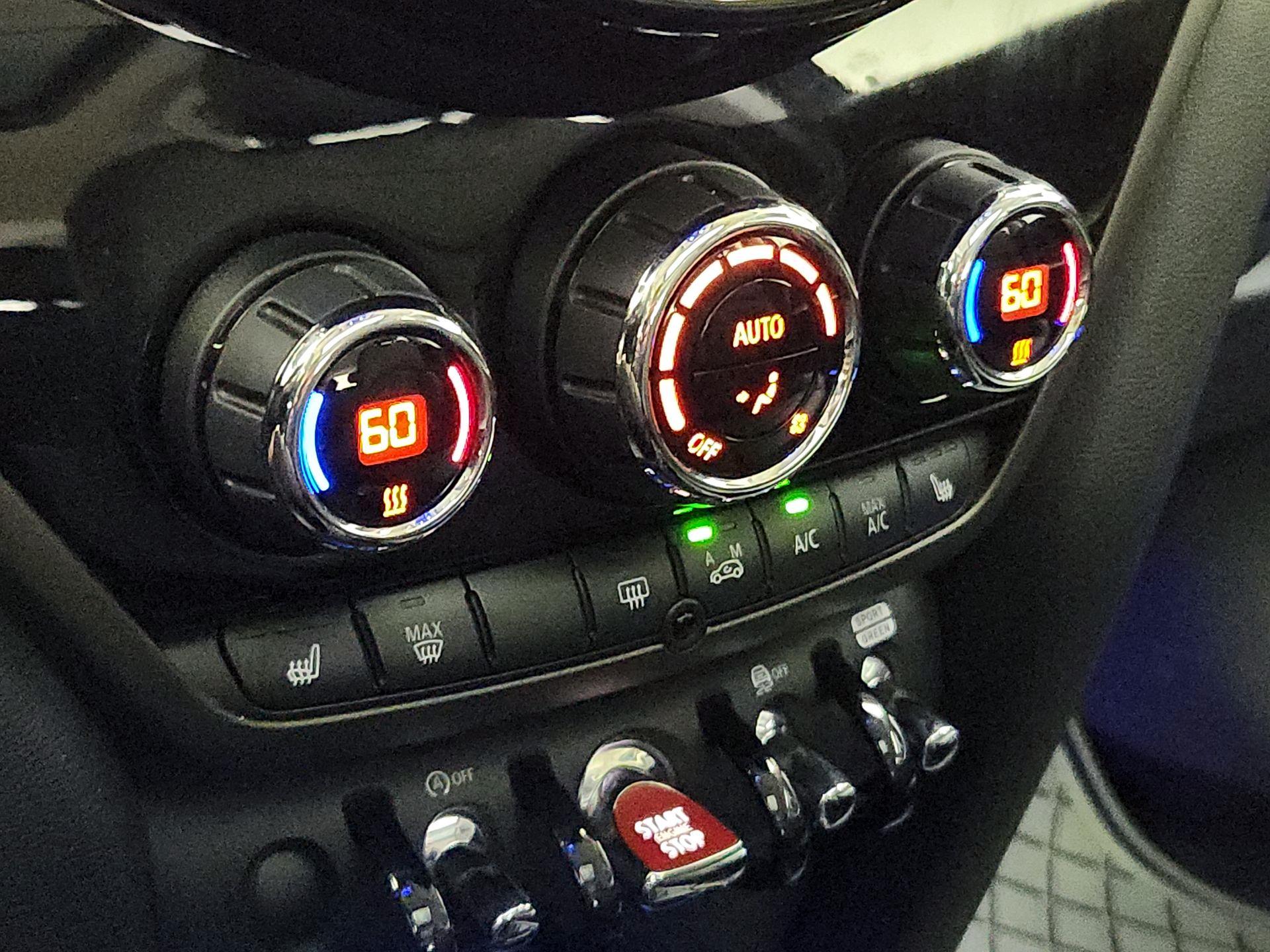 Thumbnail: 2022 MINI Cooper Countryman - 16