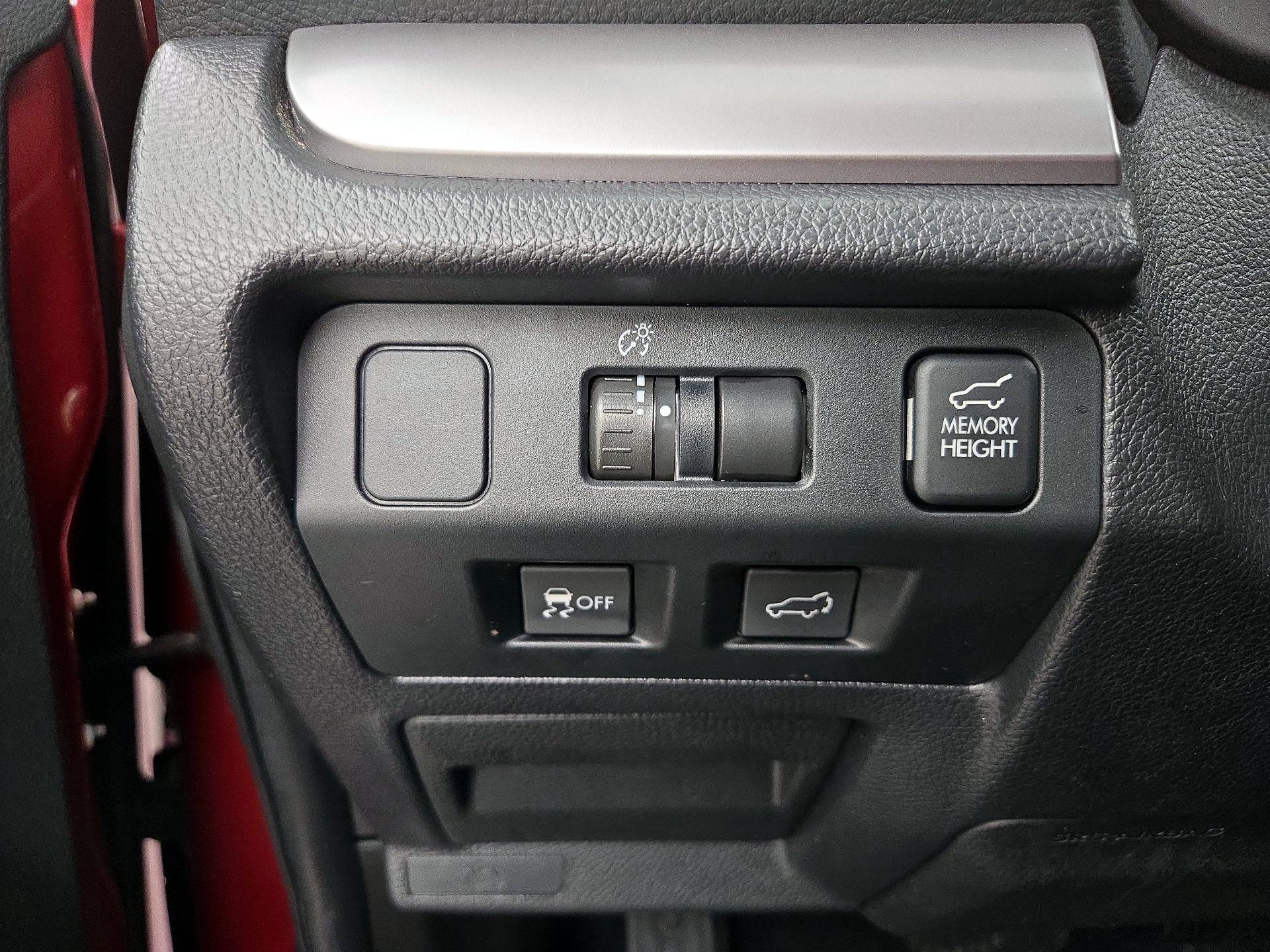 Thumbnail: 2015 Subaru Forester - 13