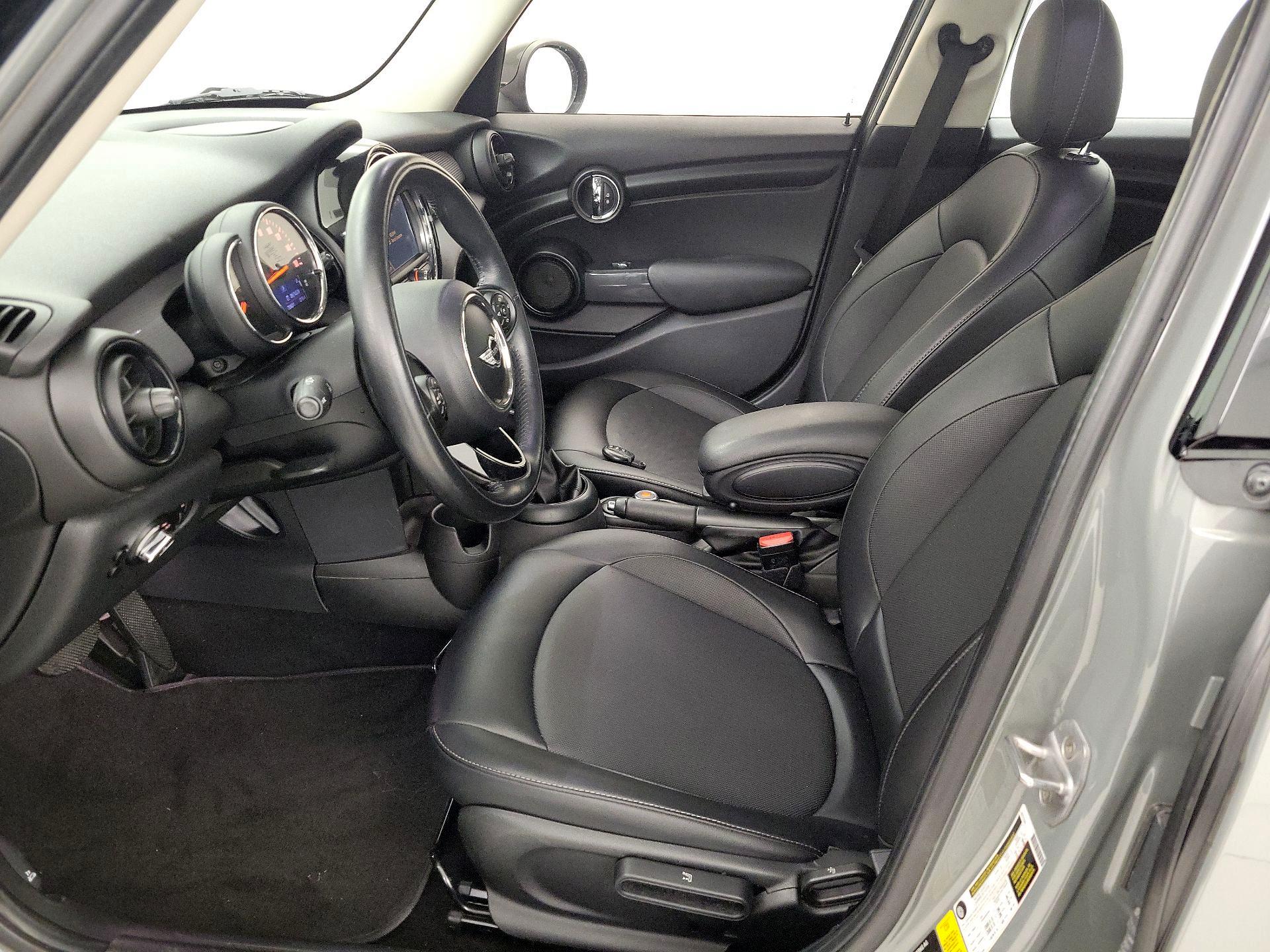 Thumbnail: 2018 MINI Cooper Hardtop - 11