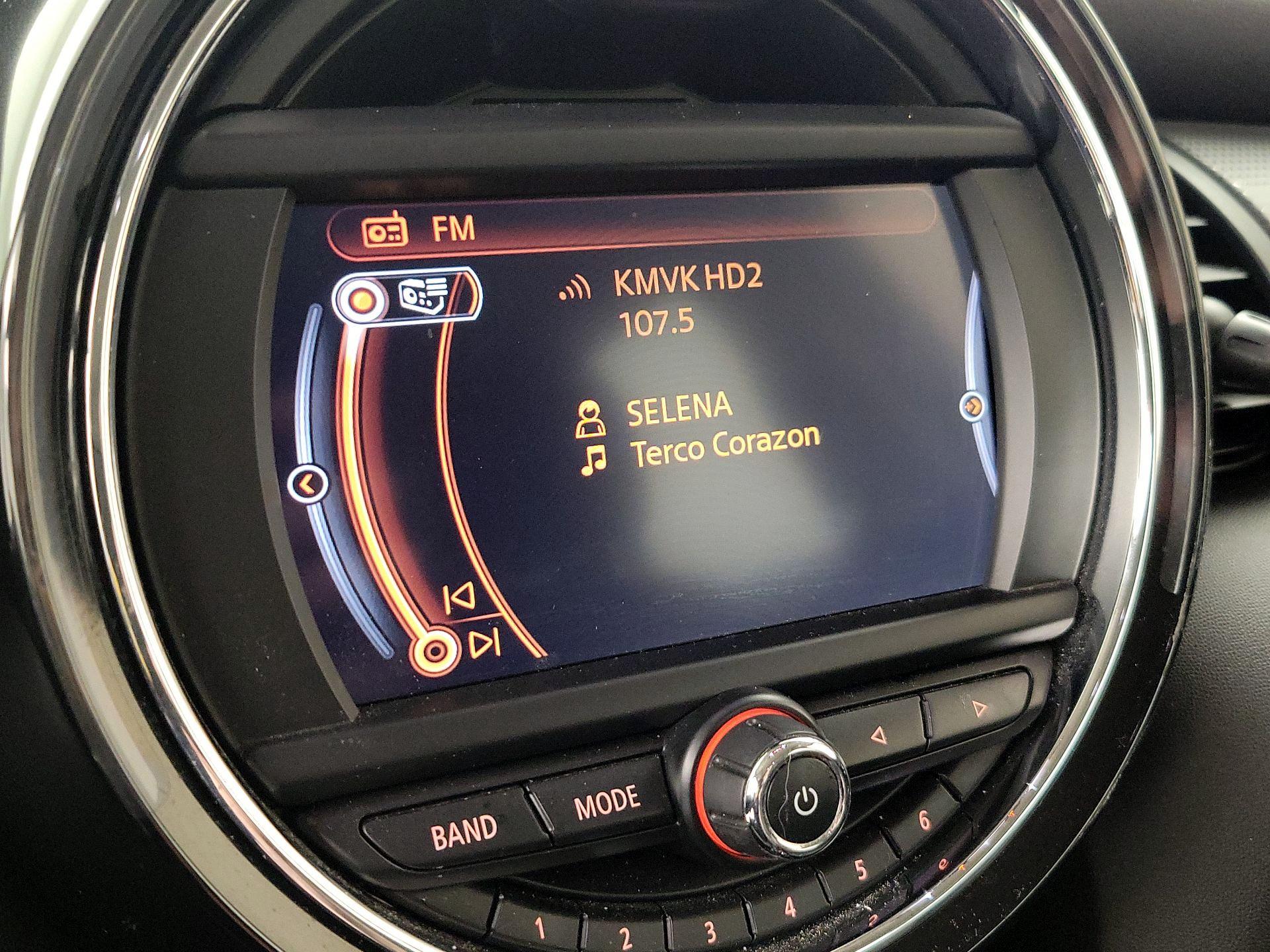 Thumbnail: 2018 MINI Cooper Hardtop - 15