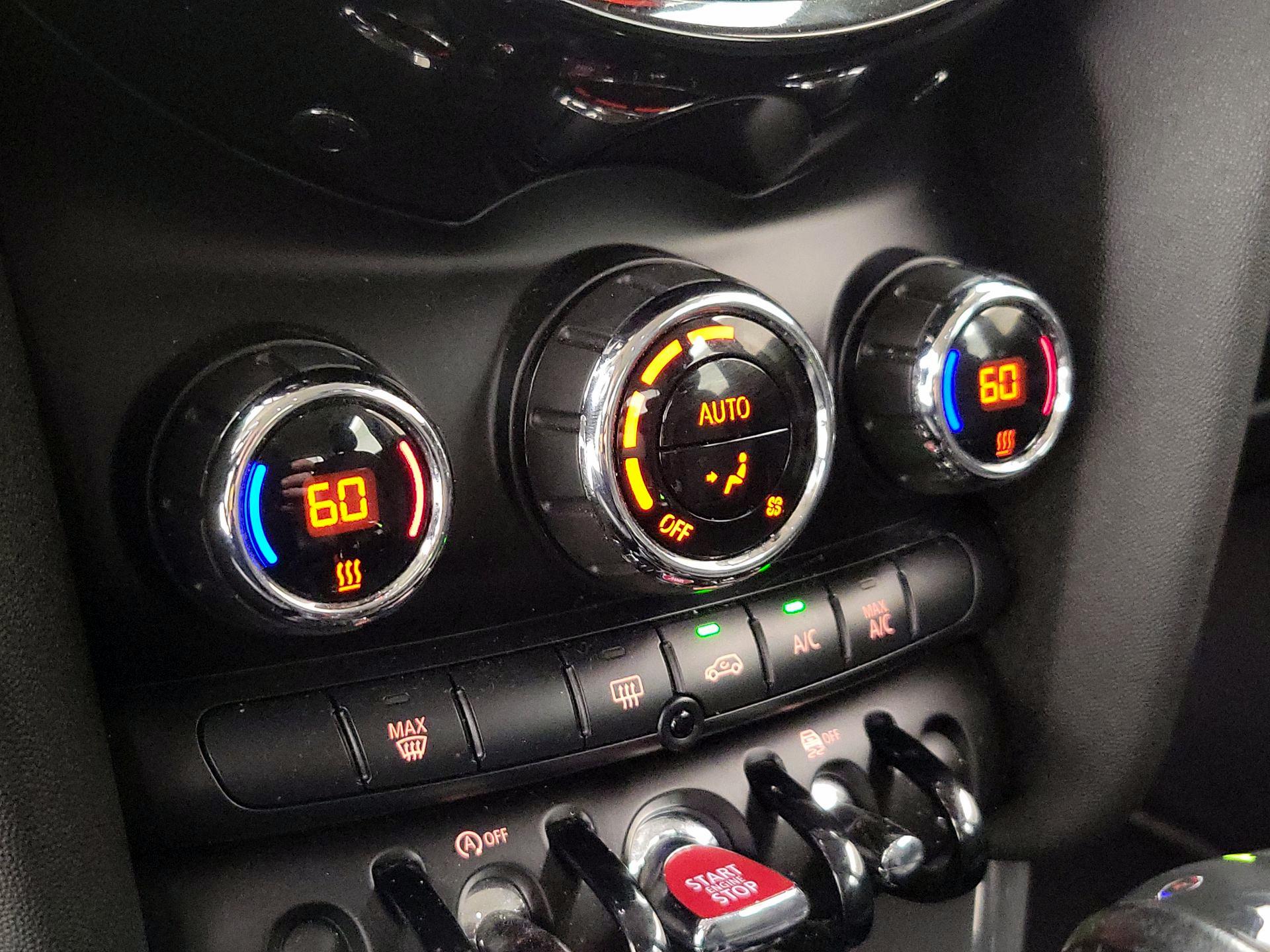 Thumbnail: 2018 MINI Cooper Hardtop - 16