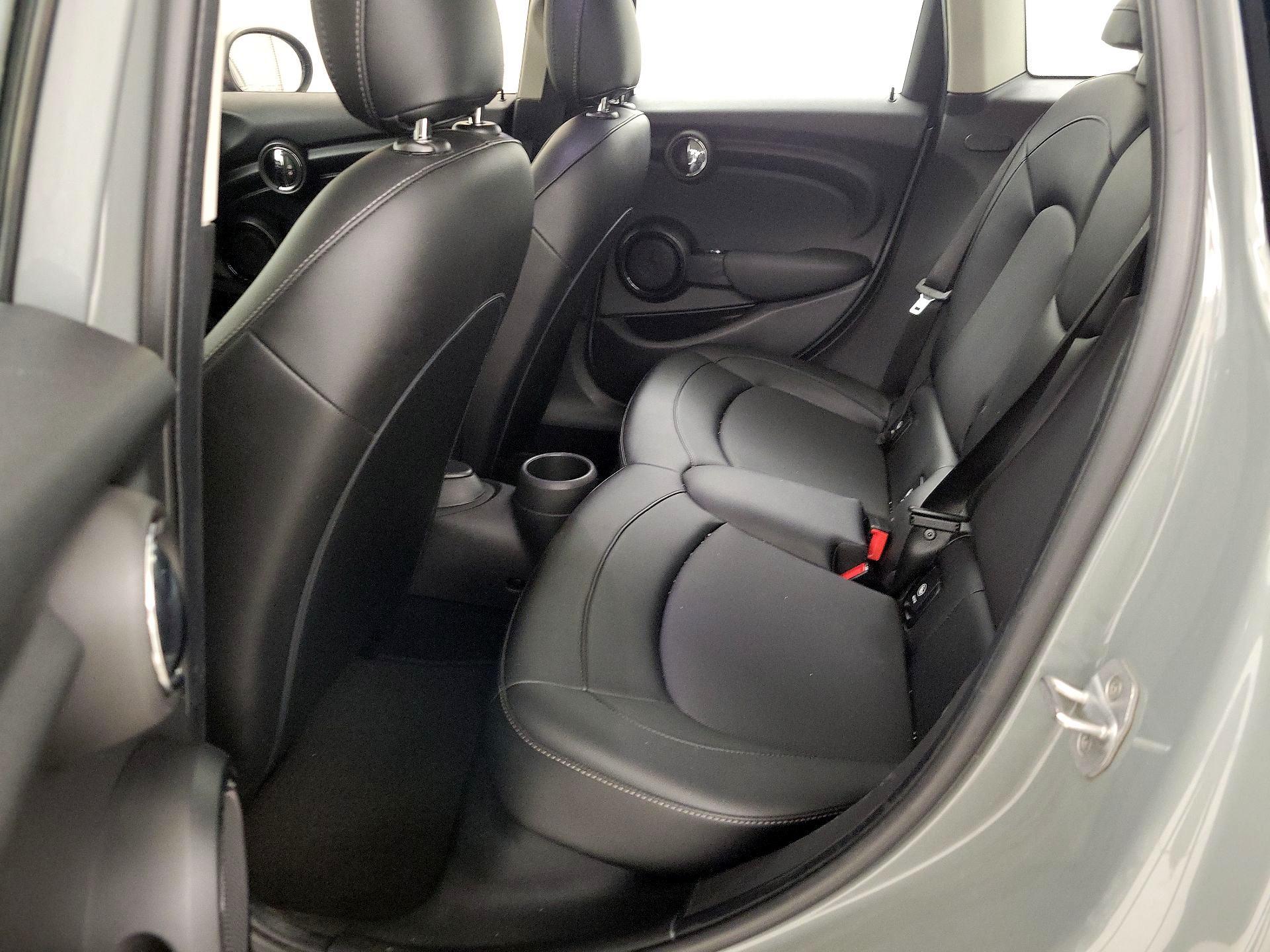 Thumbnail: 2018 MINI Cooper Hardtop - 19