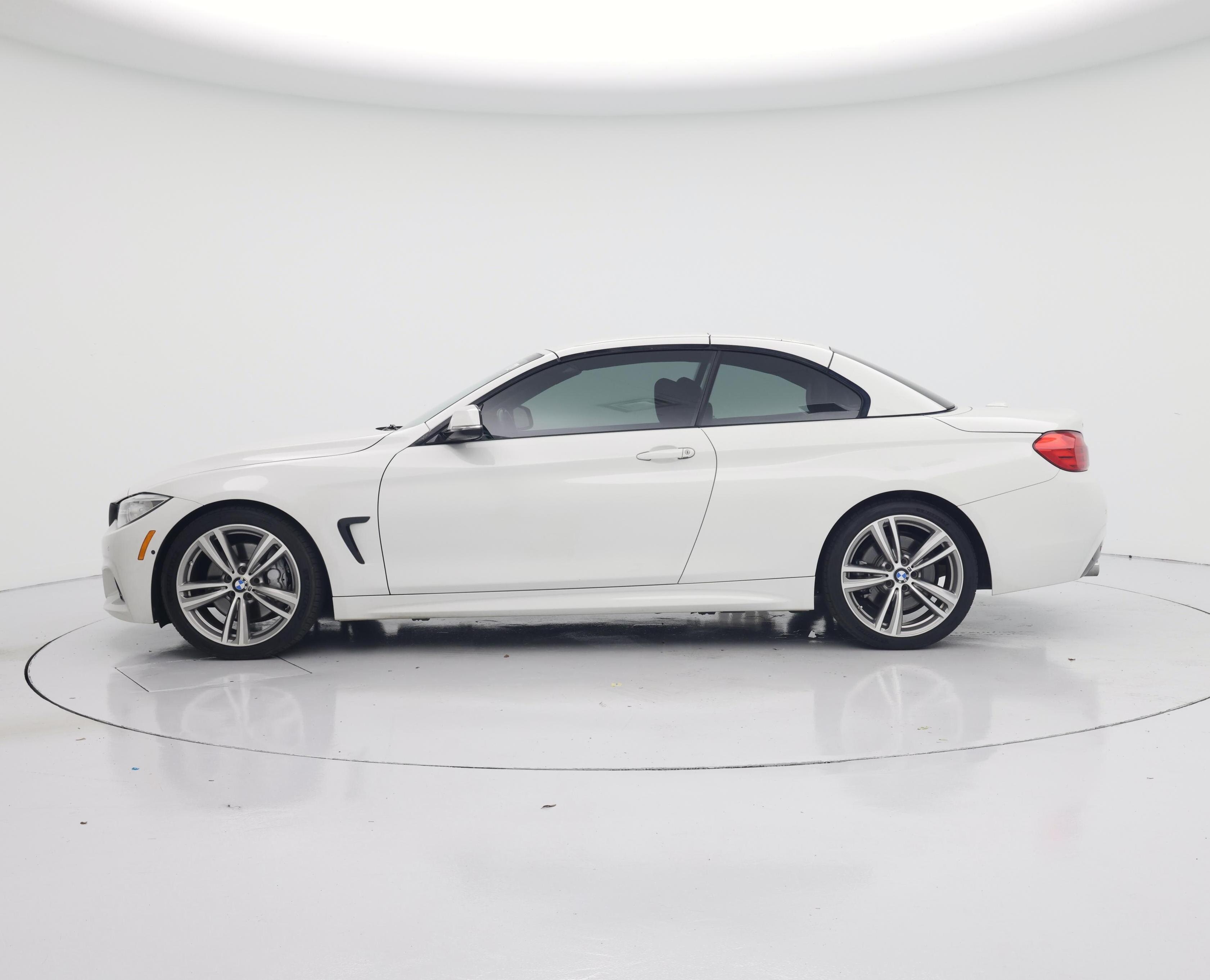 Thumbnail: 2017 BMW 4 Series - 3