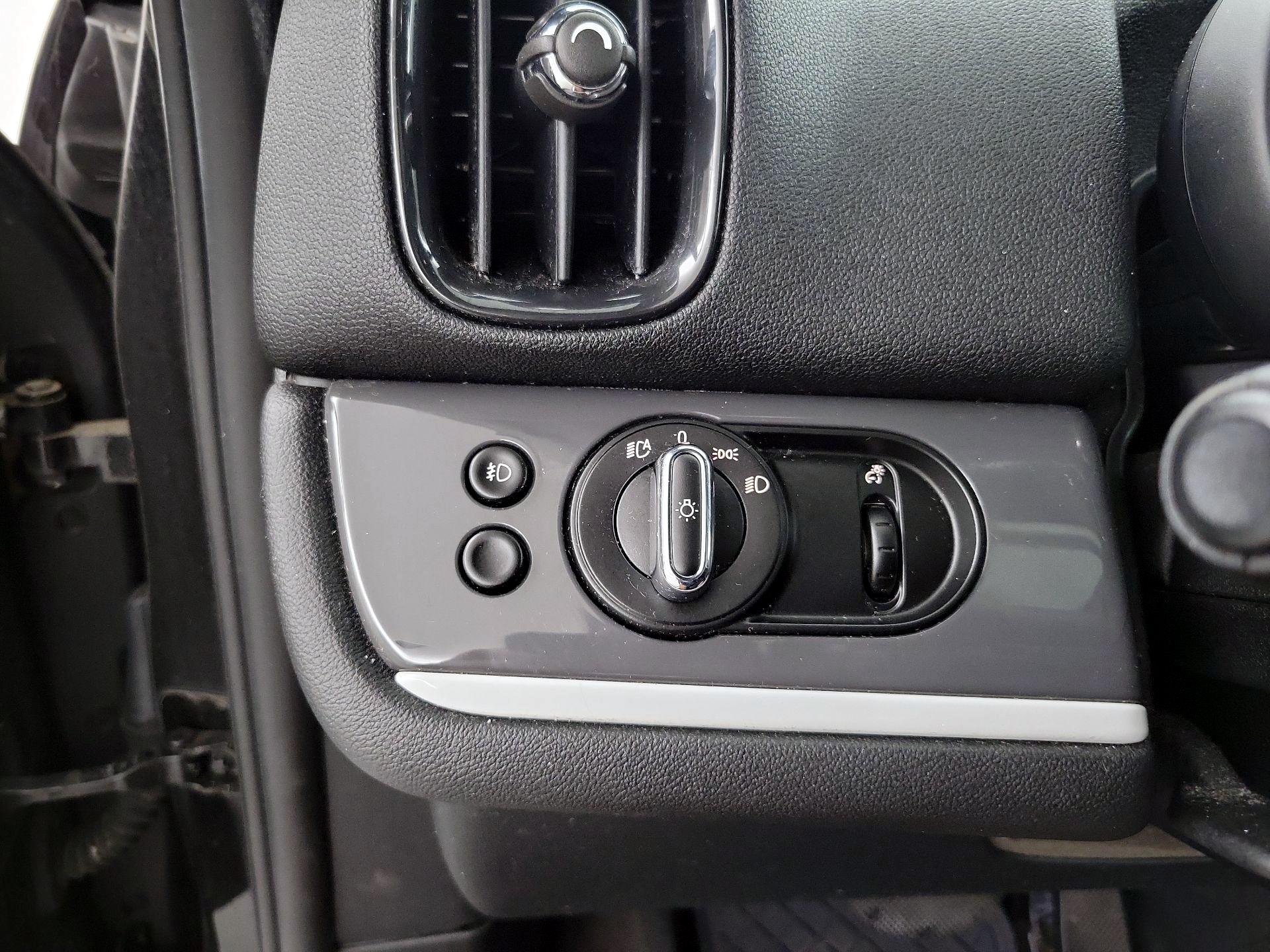 Thumbnail: 2019 MINI Cooper Countryman - 13