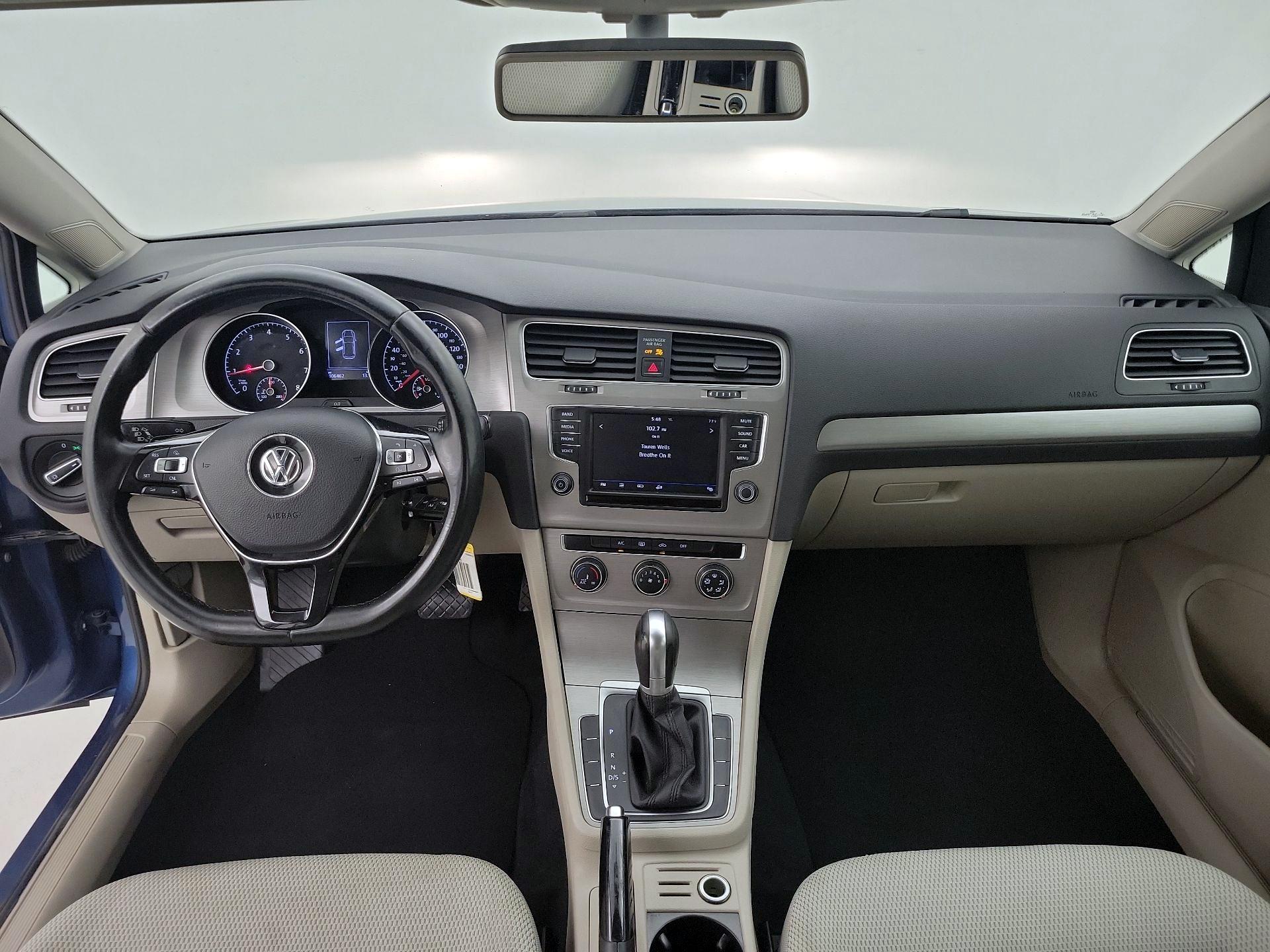 Thumbnail: 2017 Volkswagen Golf - 9