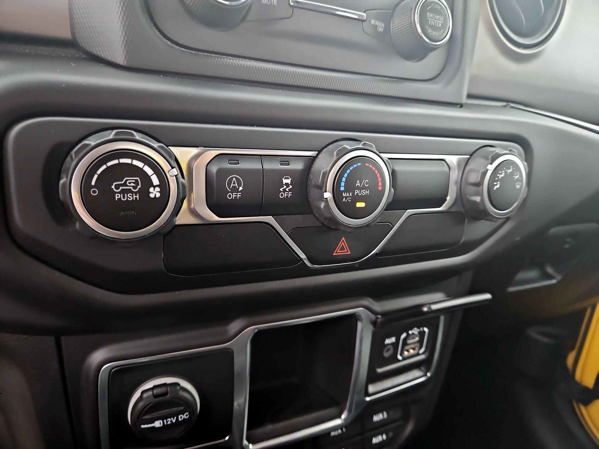 Thumbnail: 2021 Jeep Wrangler - 16