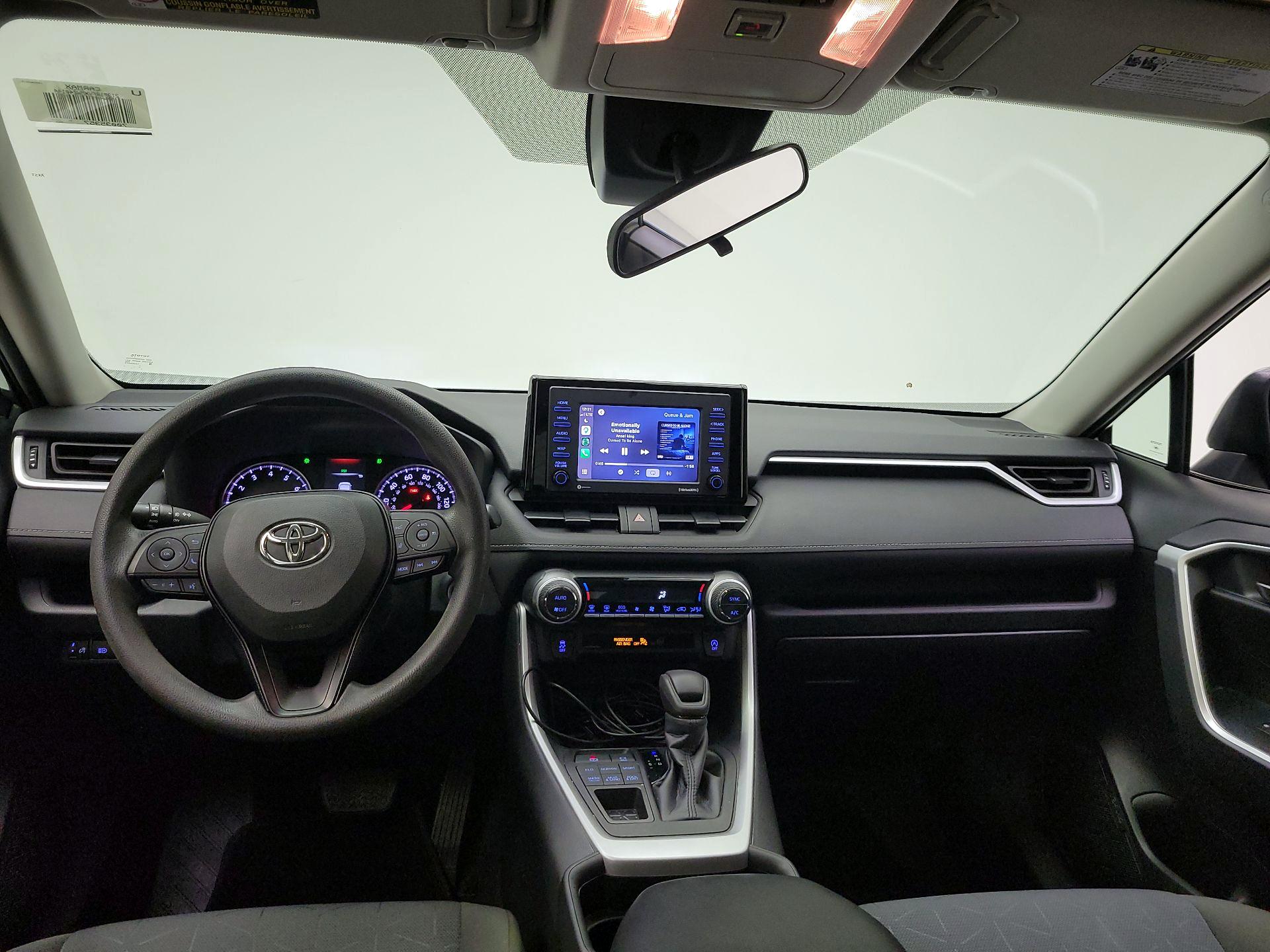 Thumbnail: 2021 Toyota RAV4 - 9